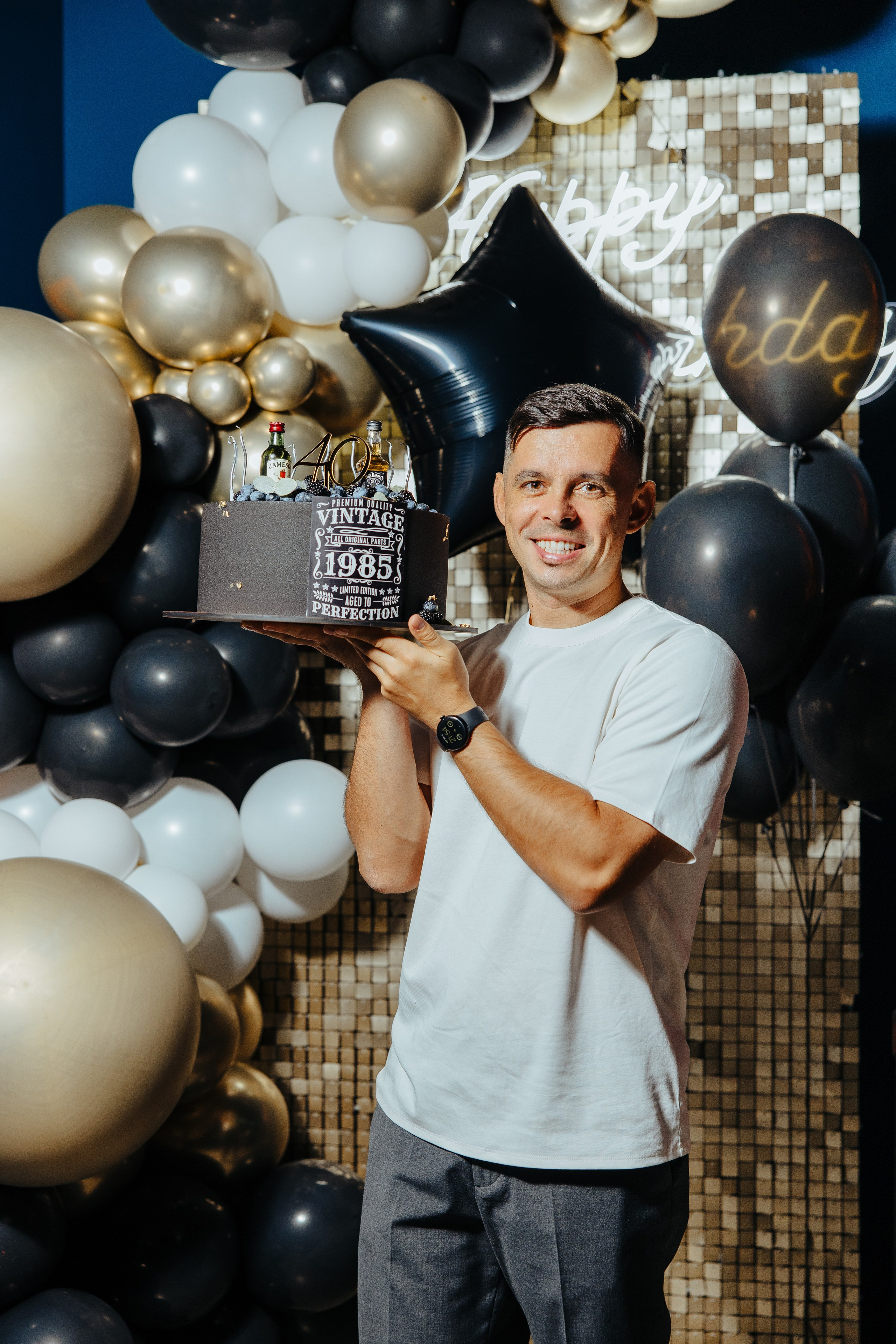 Oleg 40 ani. Fotograf de nuntă și evenimente private!