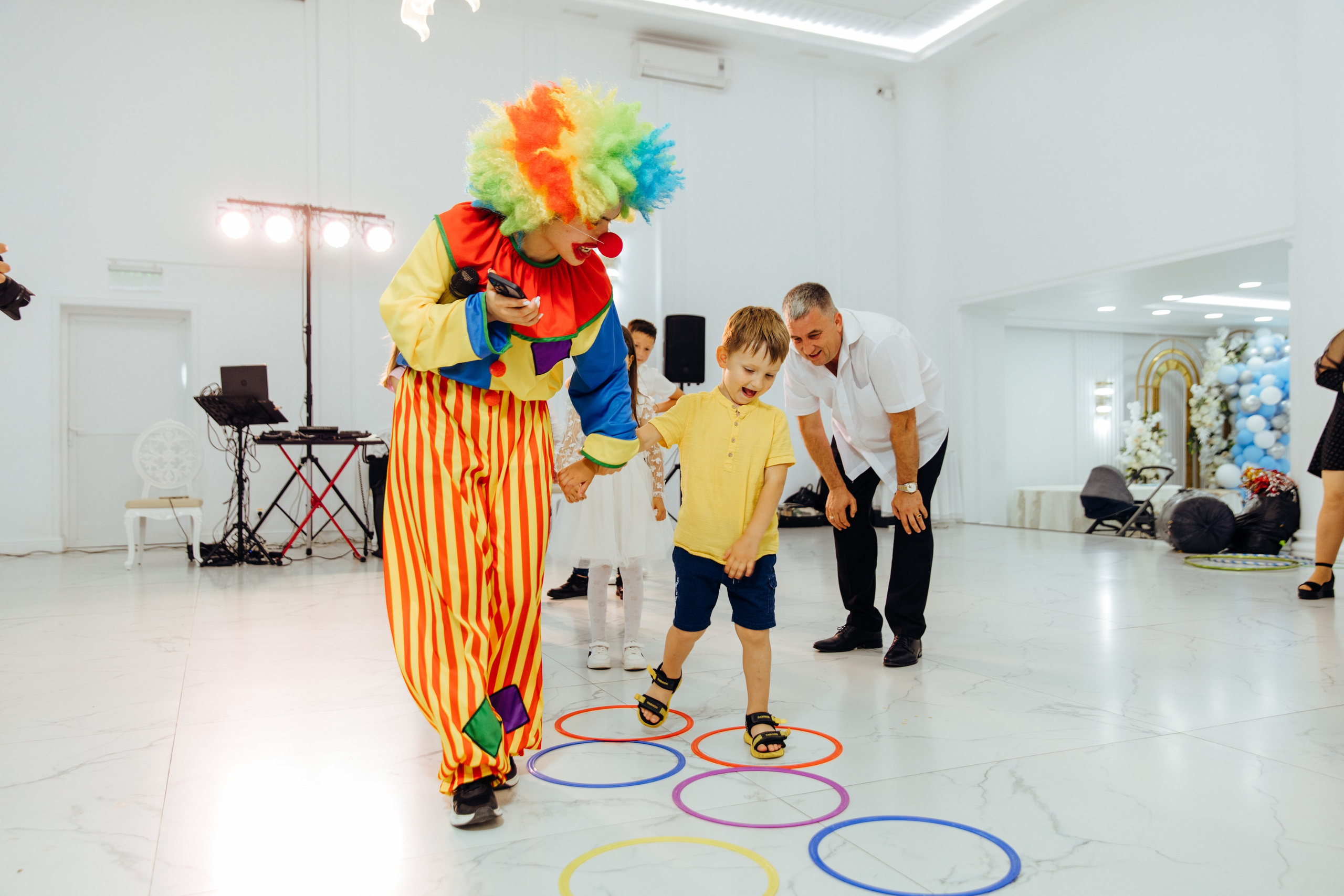 Ionel-Alessandro. Fotograf de nuntă și evenimente private!