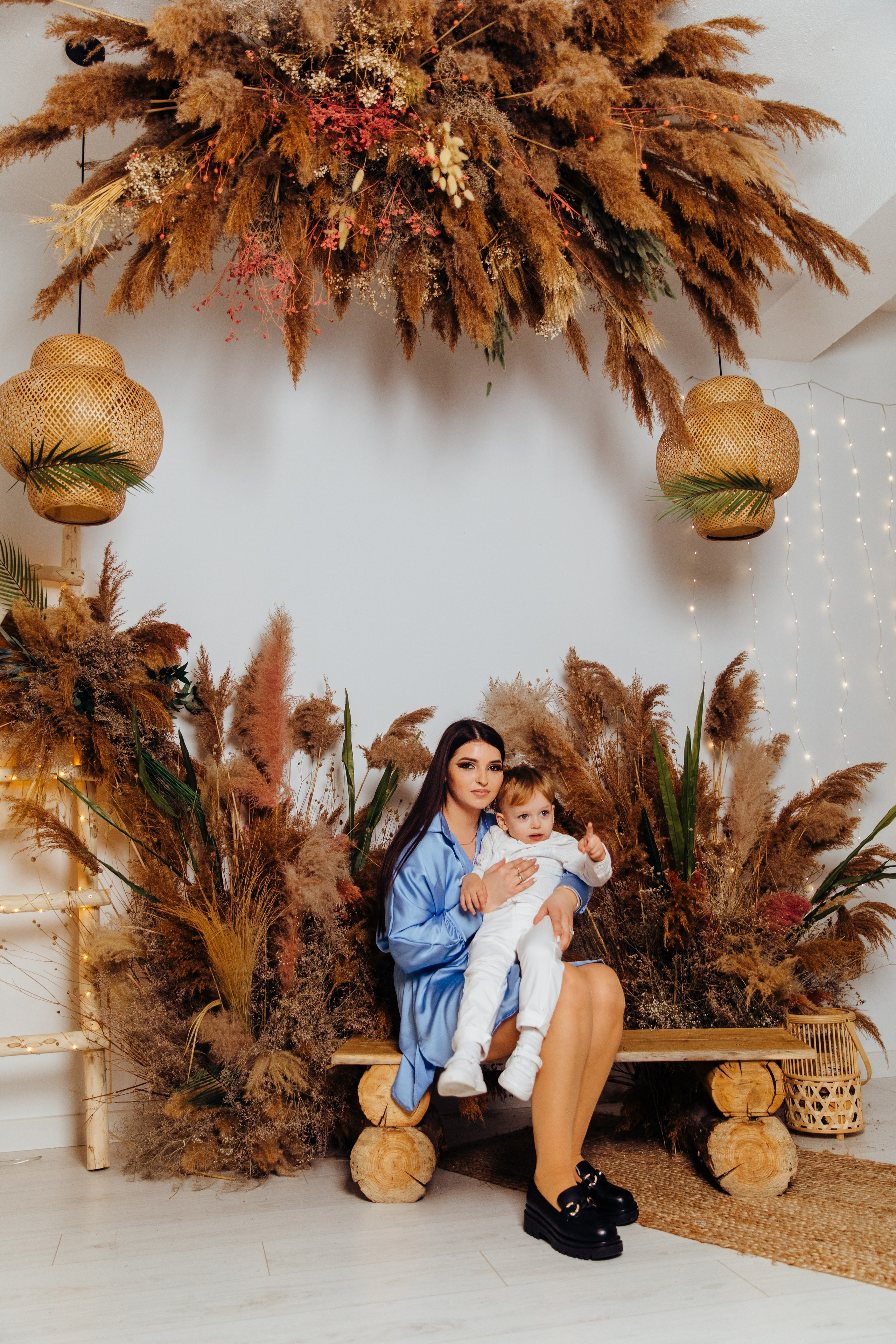 Magia sarbātorilor. Fotograf de nuntă și evenimente private!