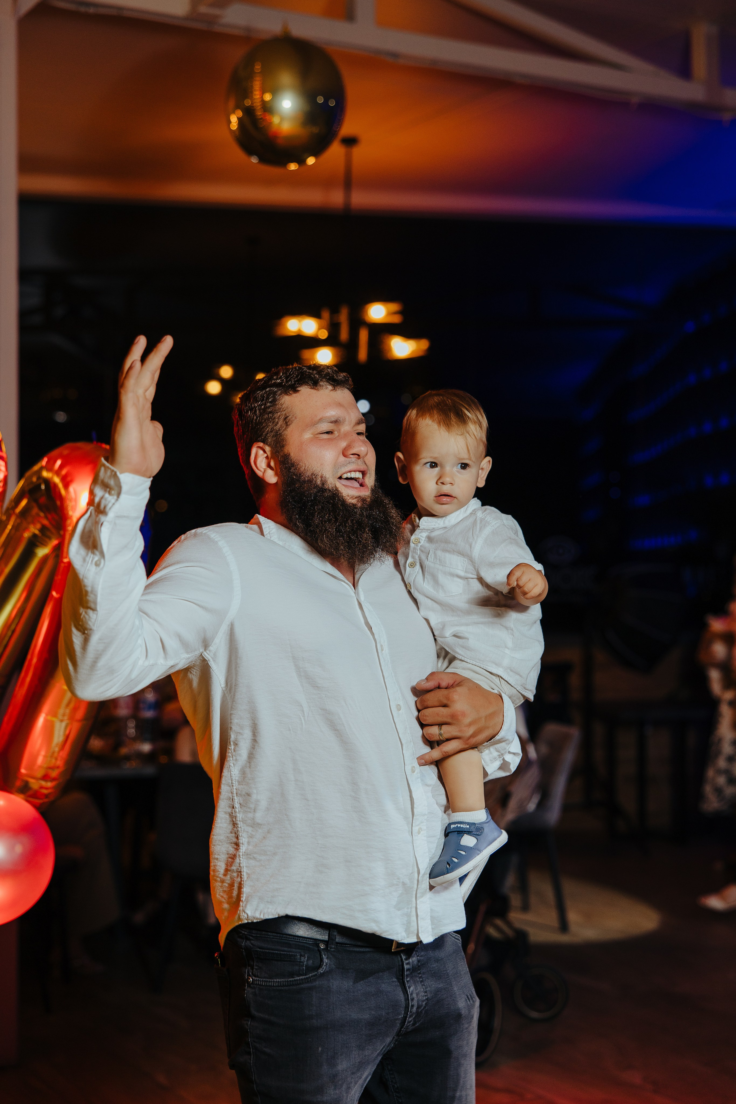 Nicoleta. Fotograf de nuntă și evenimente private!