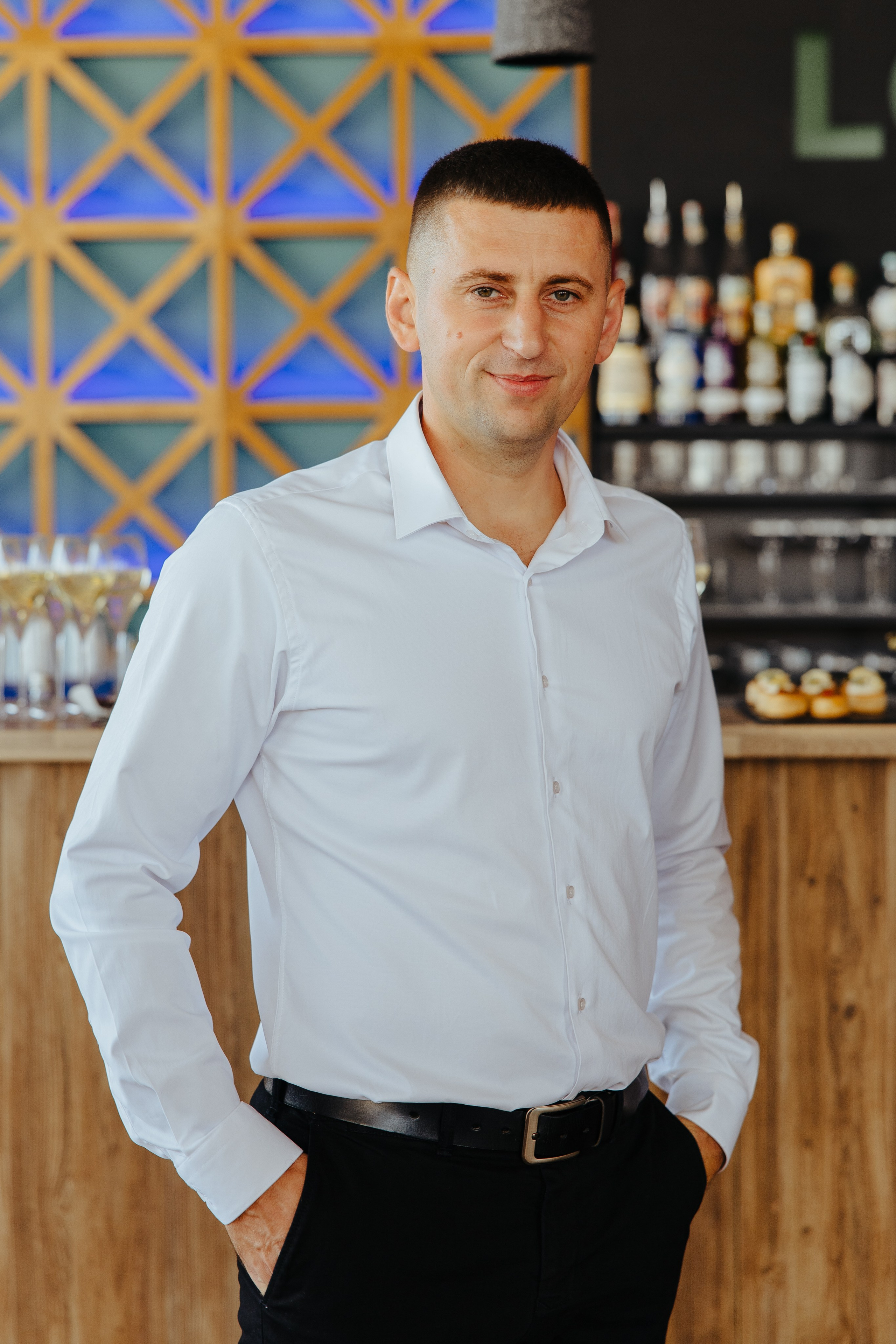 Nicoleta. Fotograf de nuntă și evenimente private!