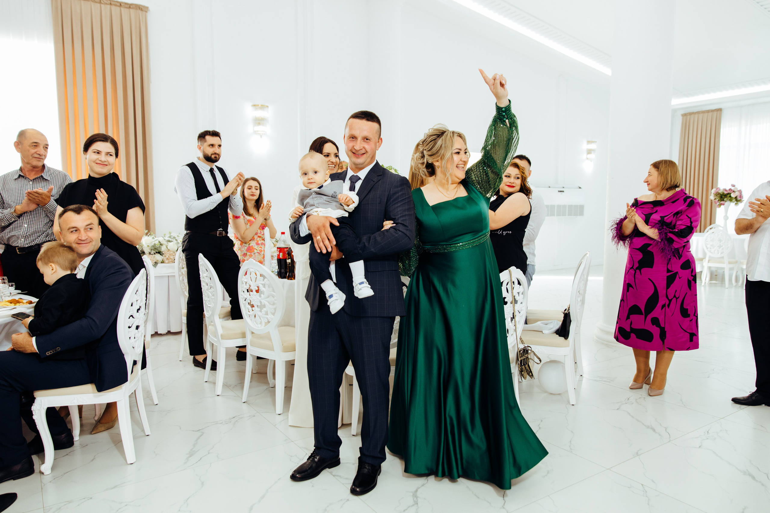 Ionel-Alessandro. Fotograf de nuntă și evenimente private!