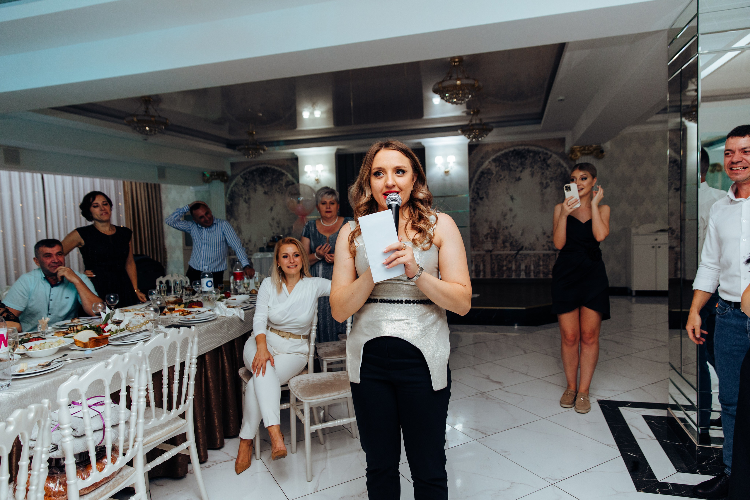 Emma. Fotograf de nuntă și evenimente private!