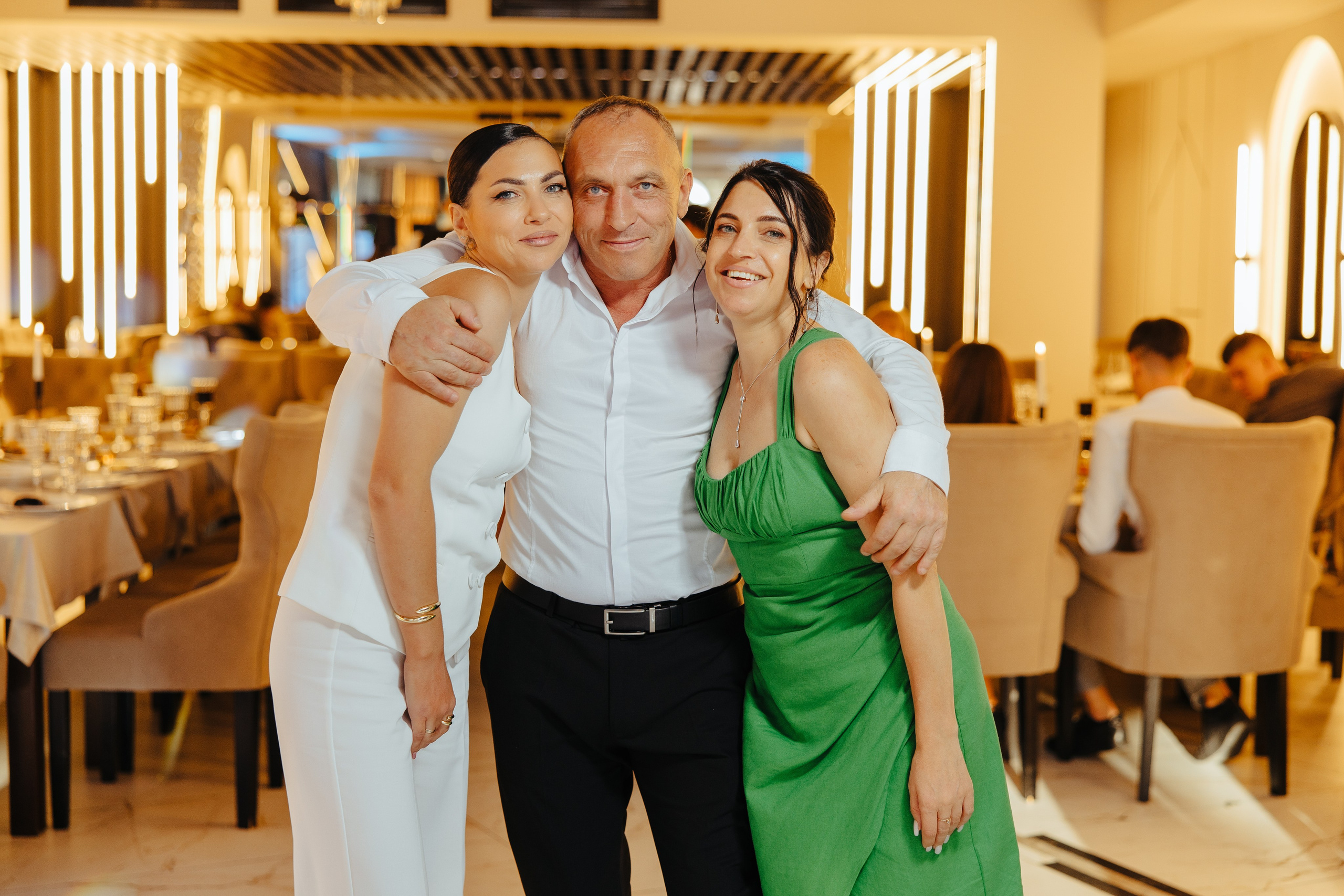 Delia. Fotograf de nuntă și evenimente private!