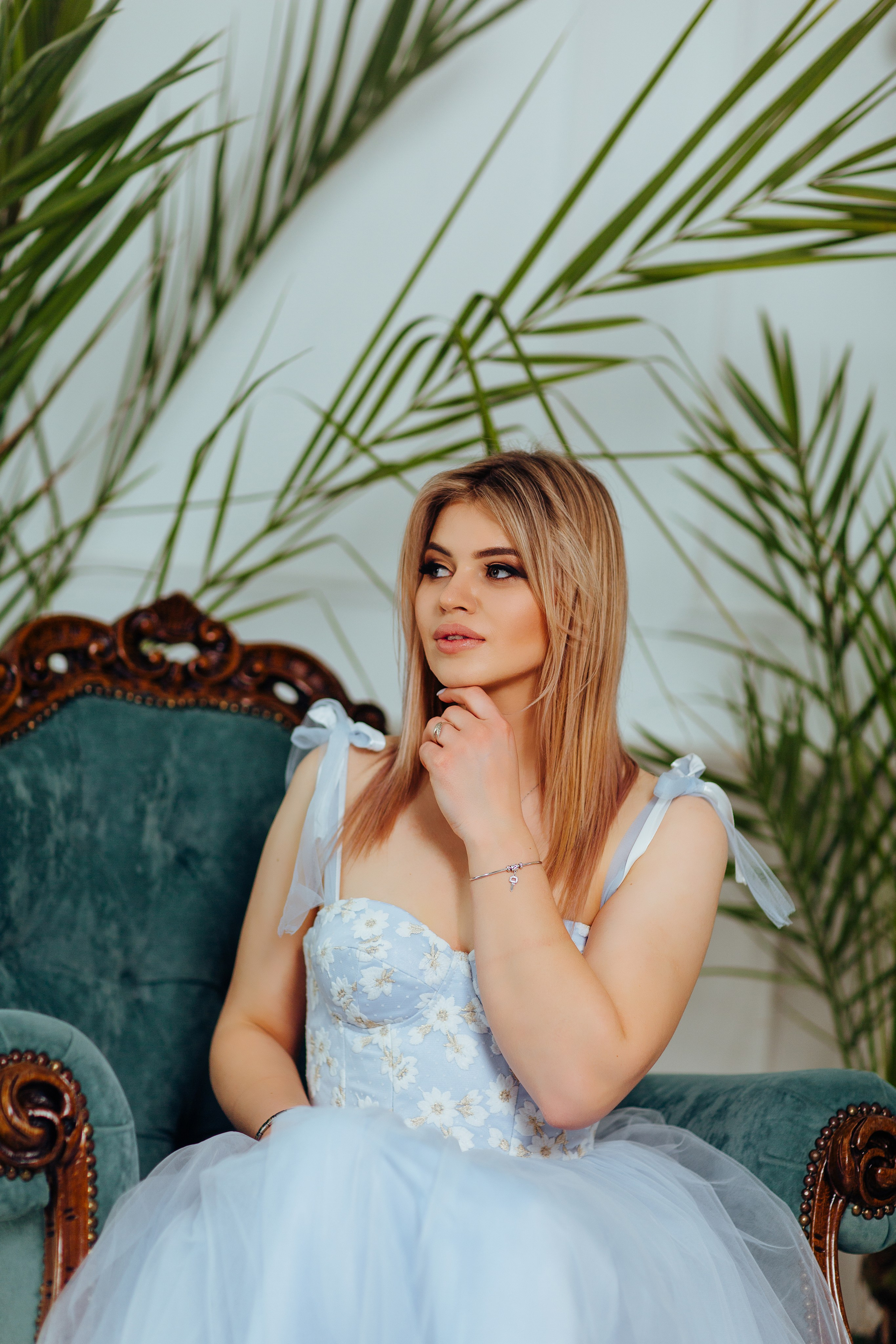 Magia sarbātorilor. Fotograf de nuntă și evenimente private!