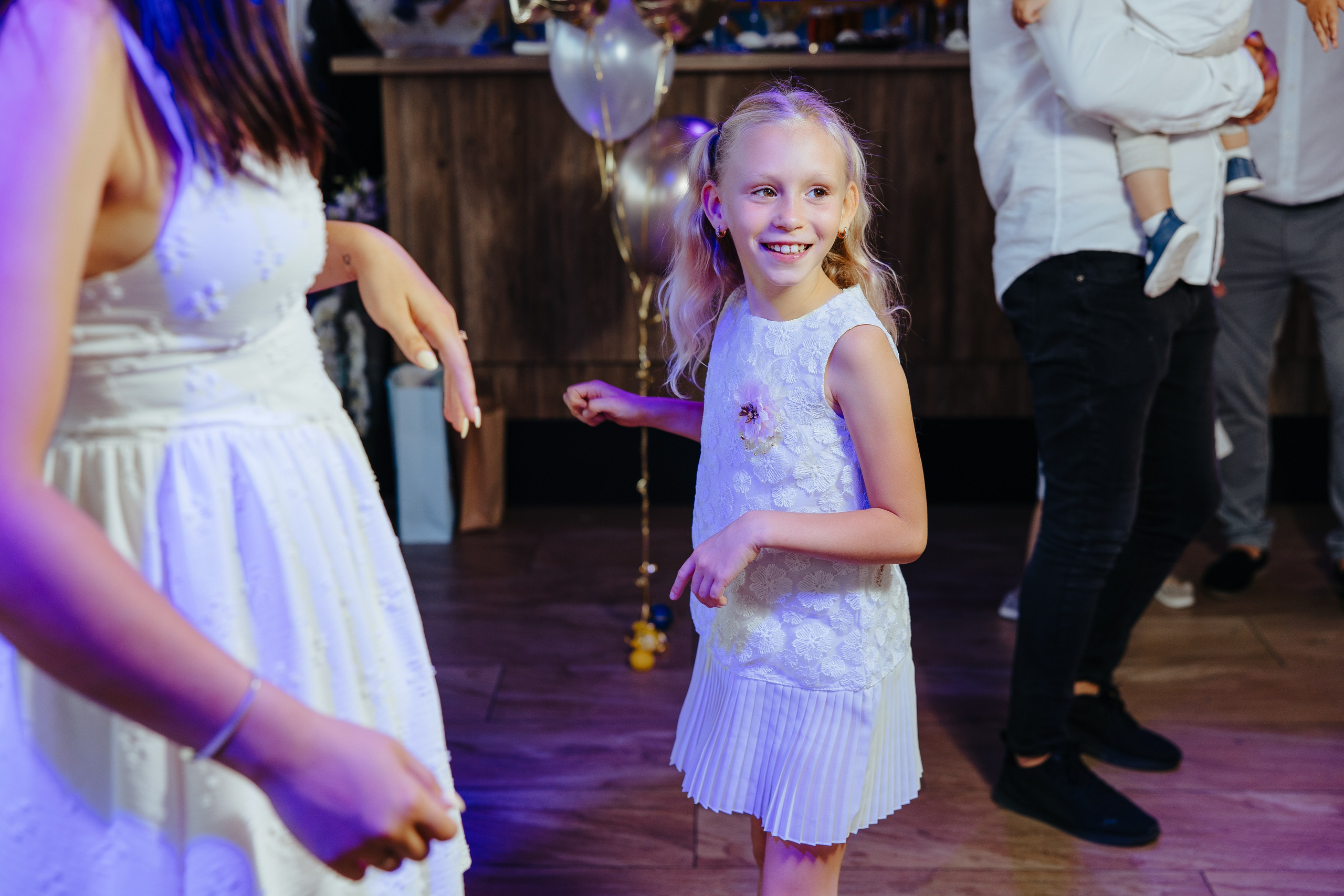 Nicoleta. Fotograf de nuntă și evenimente private!