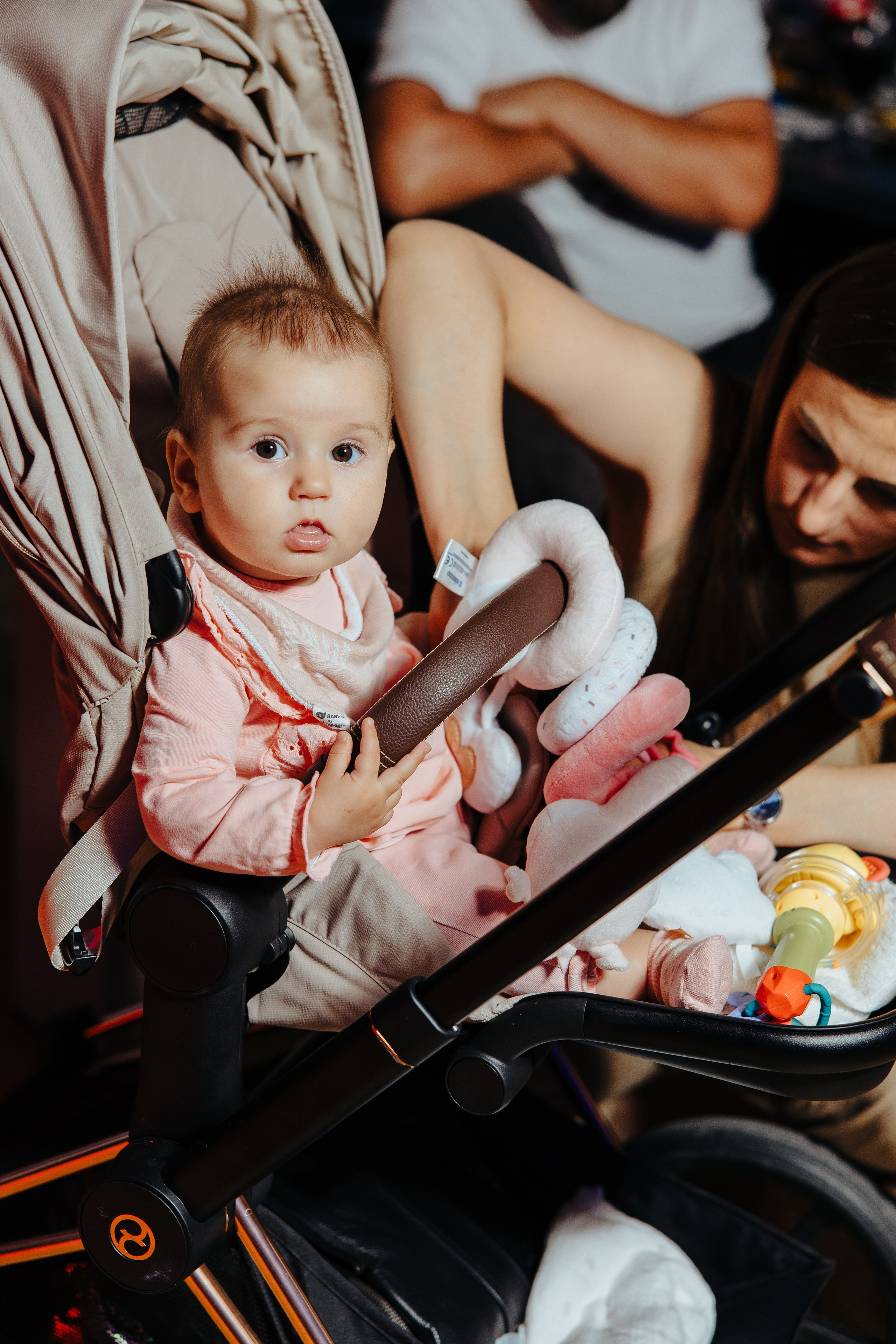 Nicoleta. Fotograf de nuntă și evenimente private!