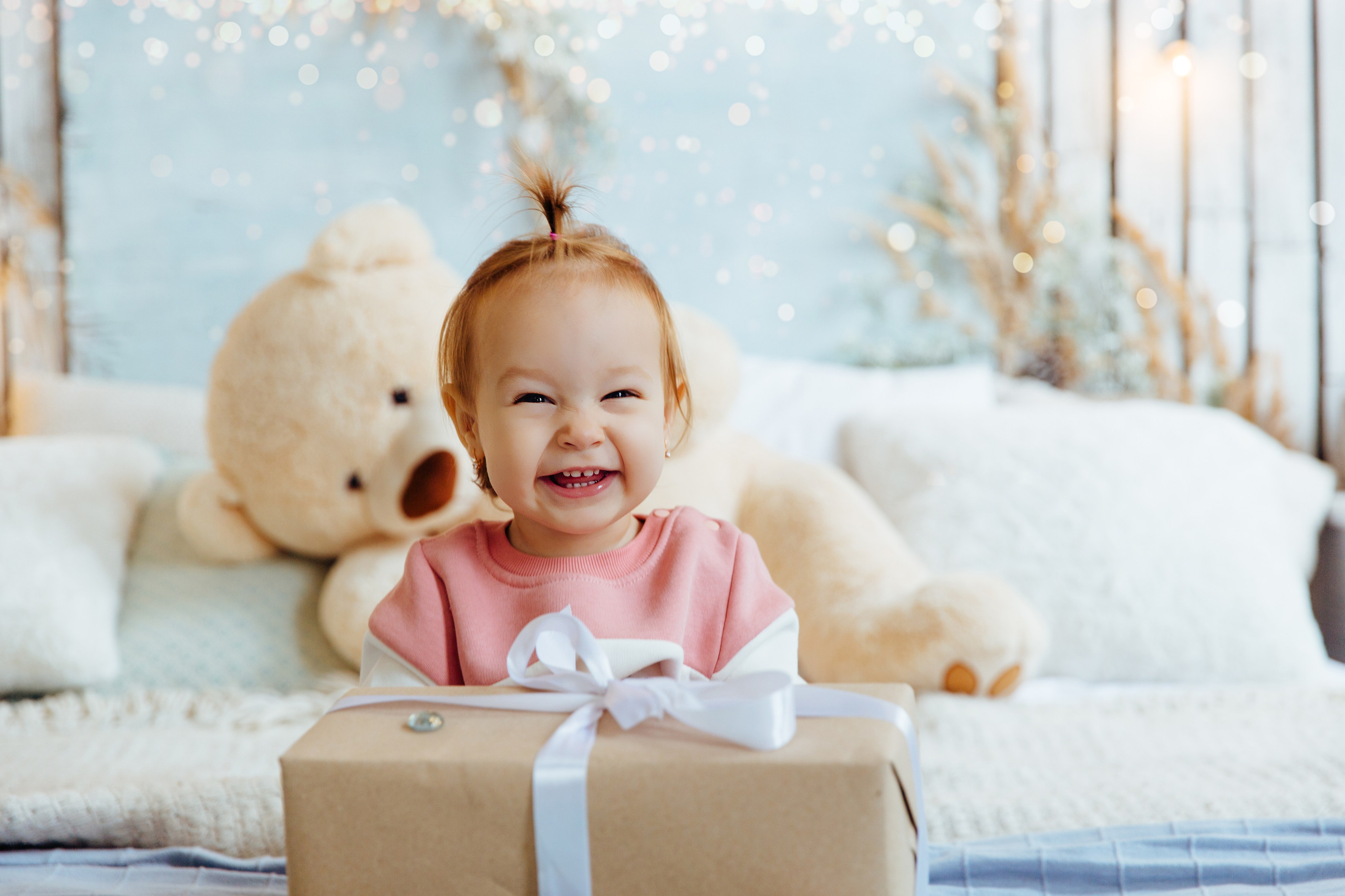 Magia sarbātorilor. Fotograf de nuntă și evenimente private!