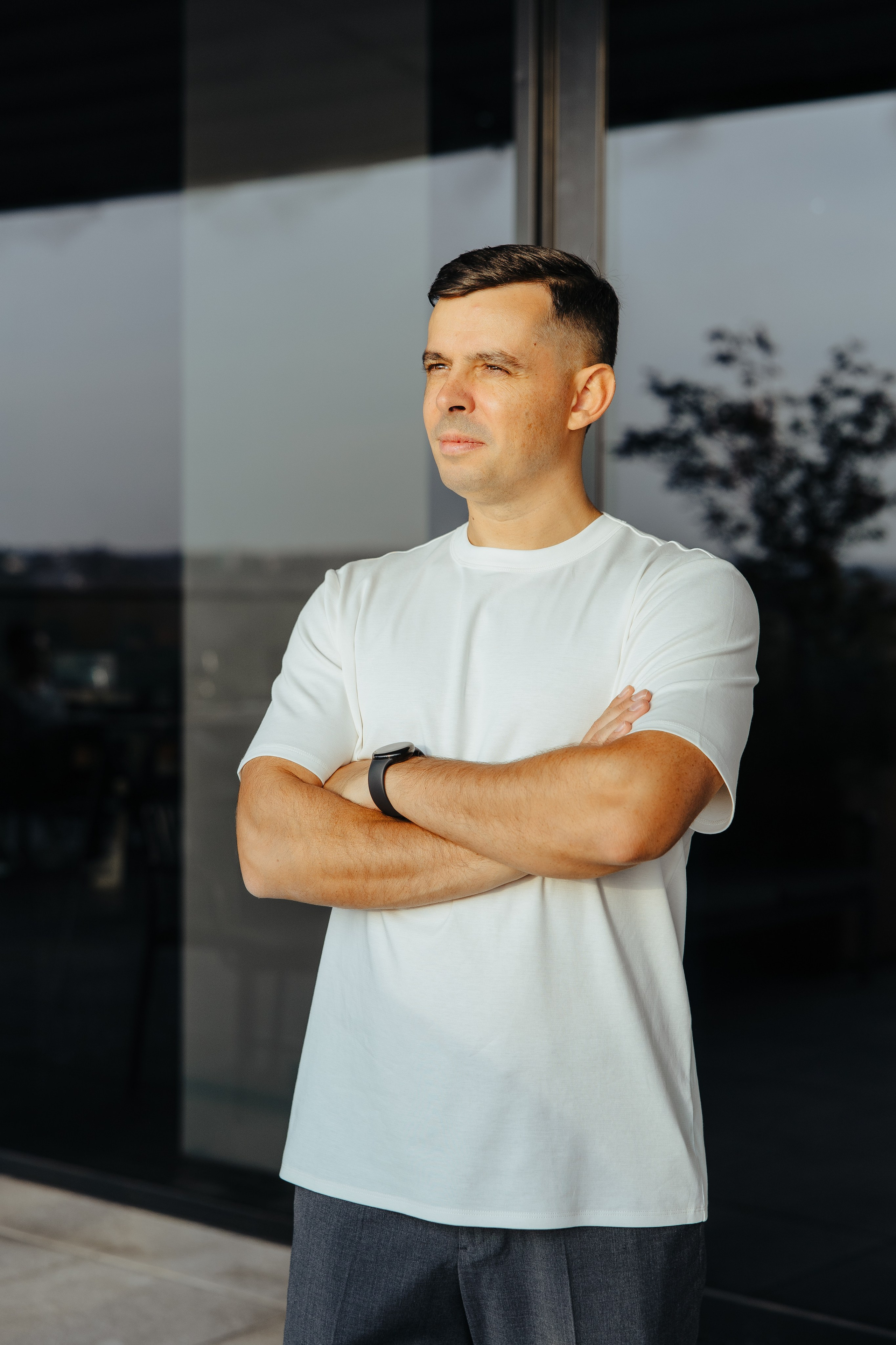 Oleg 40 ani. Fotograf de nuntă și evenimente private!