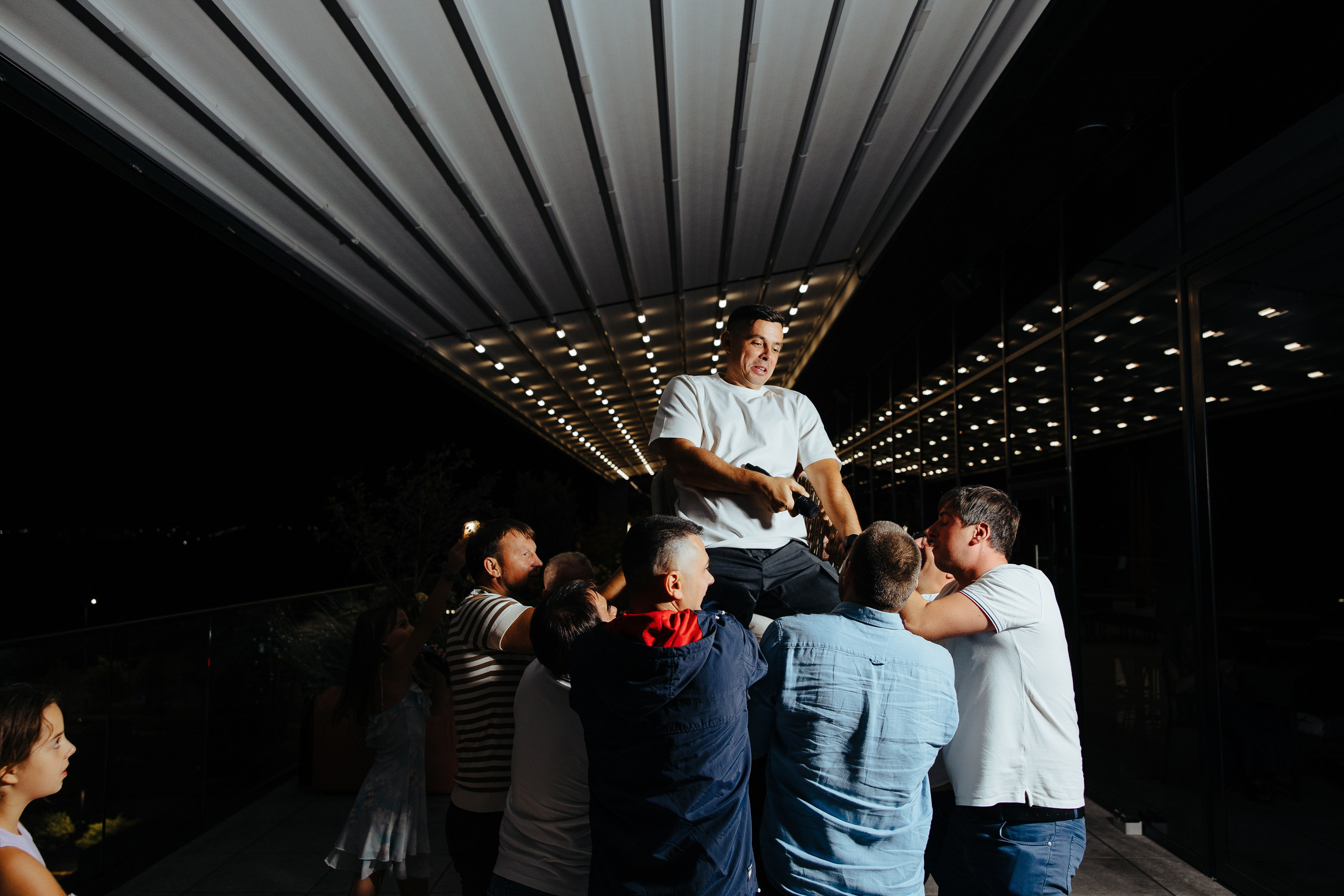 Oleg 40 ani. Fotograf de nuntă și evenimente private!