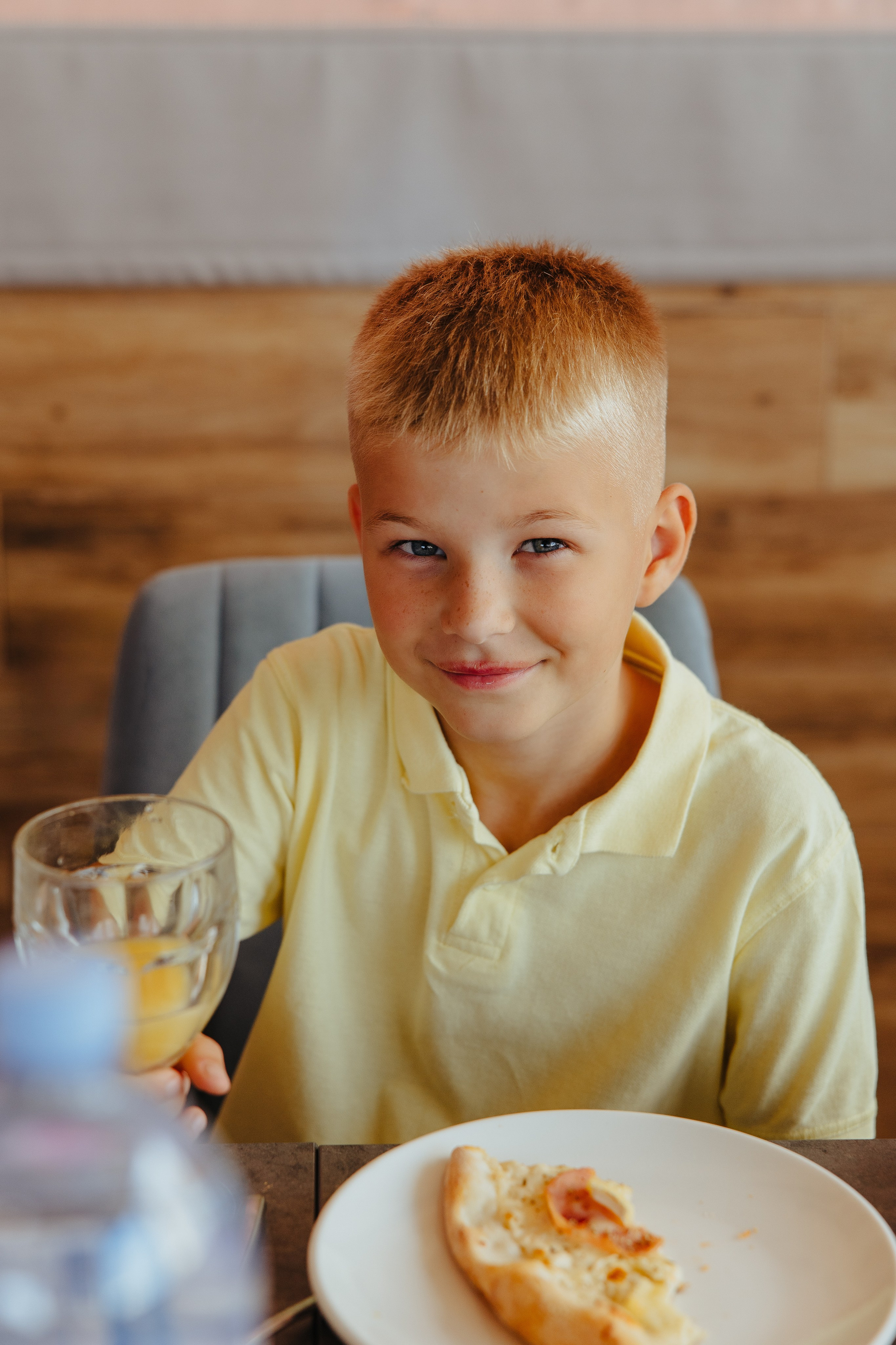 Nicoleta. Fotograf de nuntă și evenimente private!