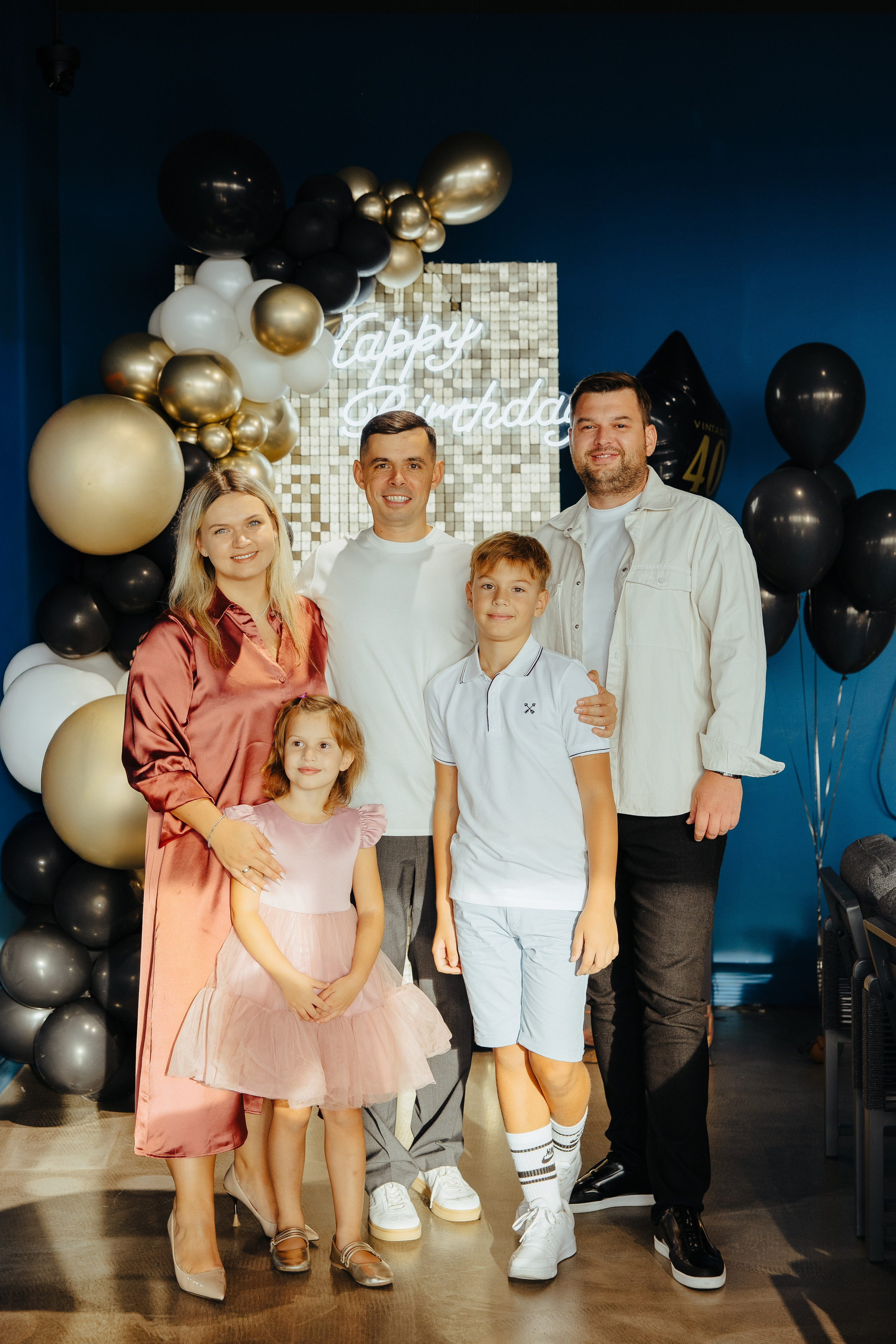 Oleg 40 ani. Fotograf de nuntă și evenimente private!