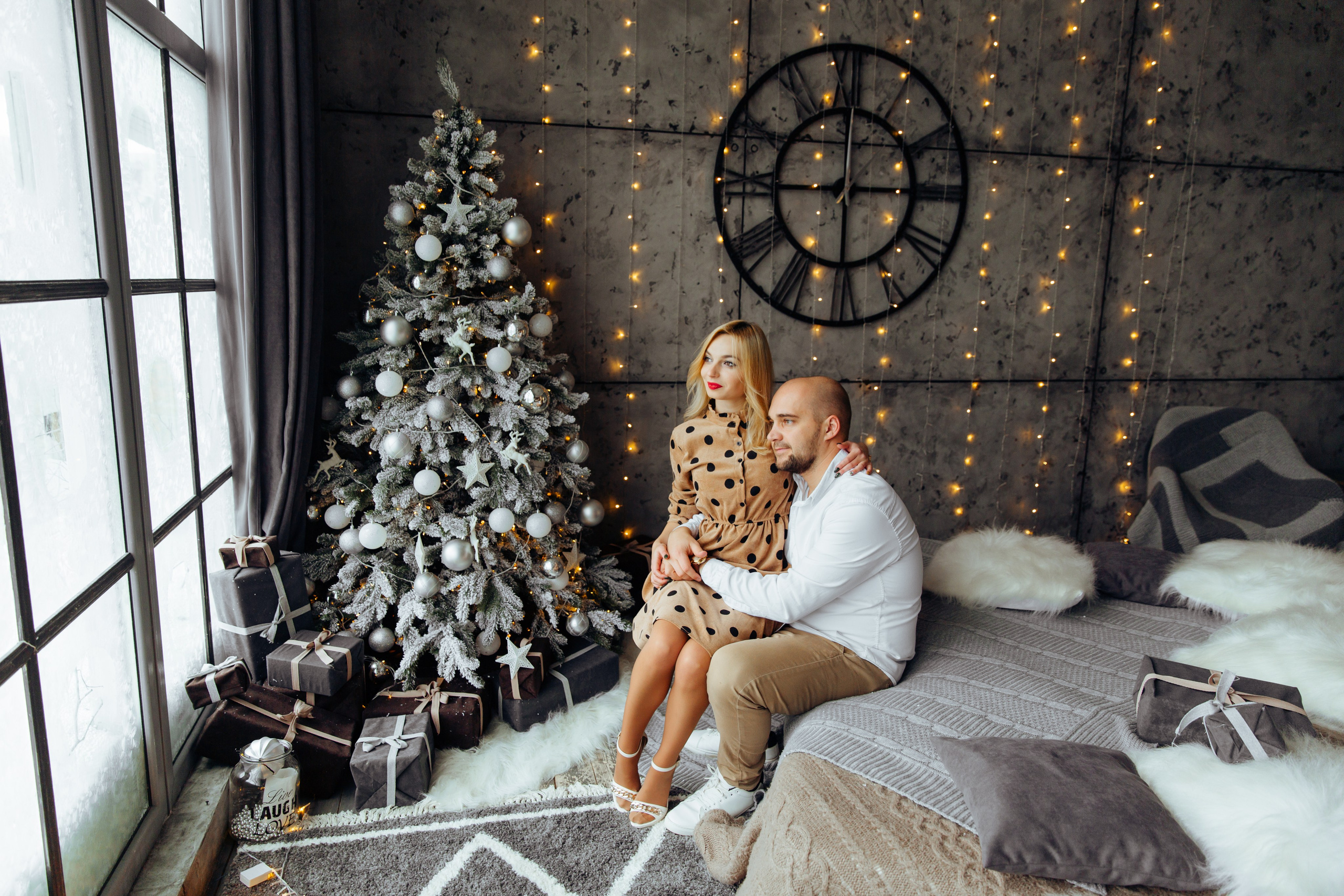 Magia sarbātorilor. Fotograf de nuntă și evenimente private!