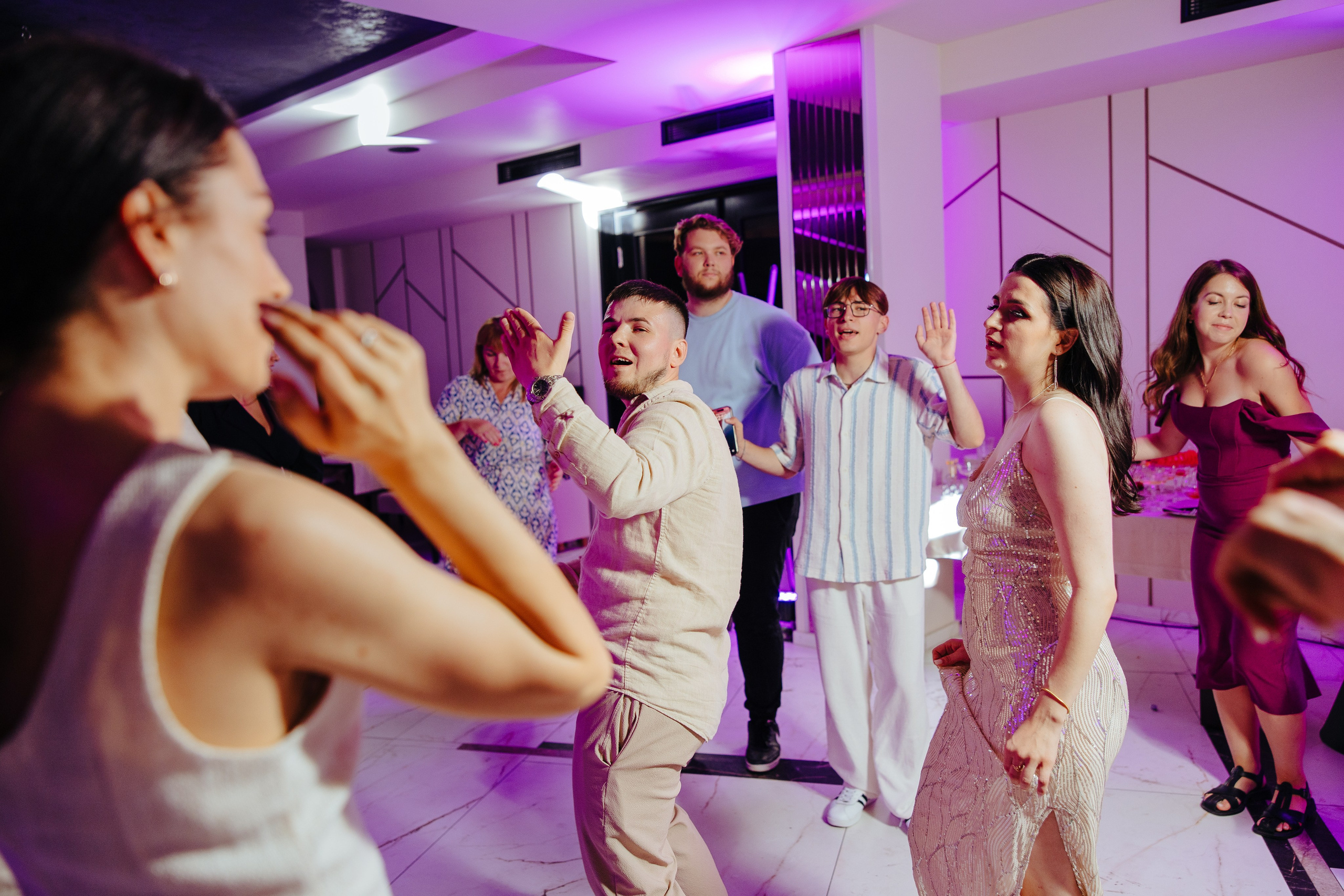 Delia. Fotograf de nuntă și evenimente private!