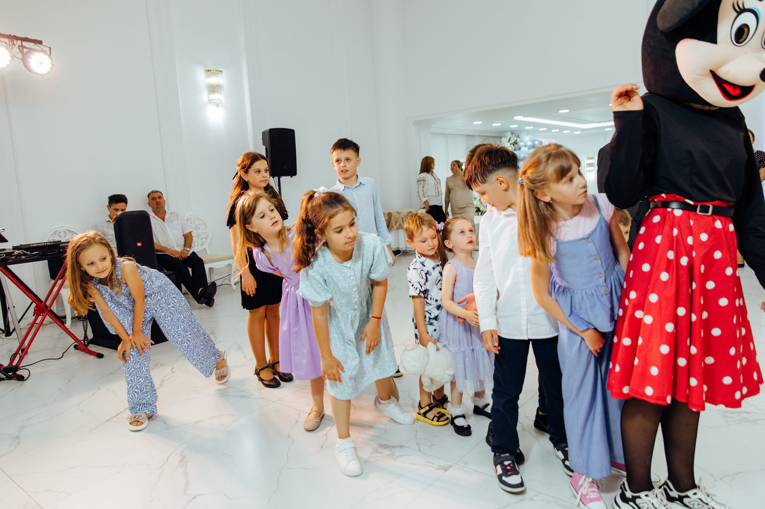 Ionel-Alessandro. Fotograf de nuntă și evenimente private!