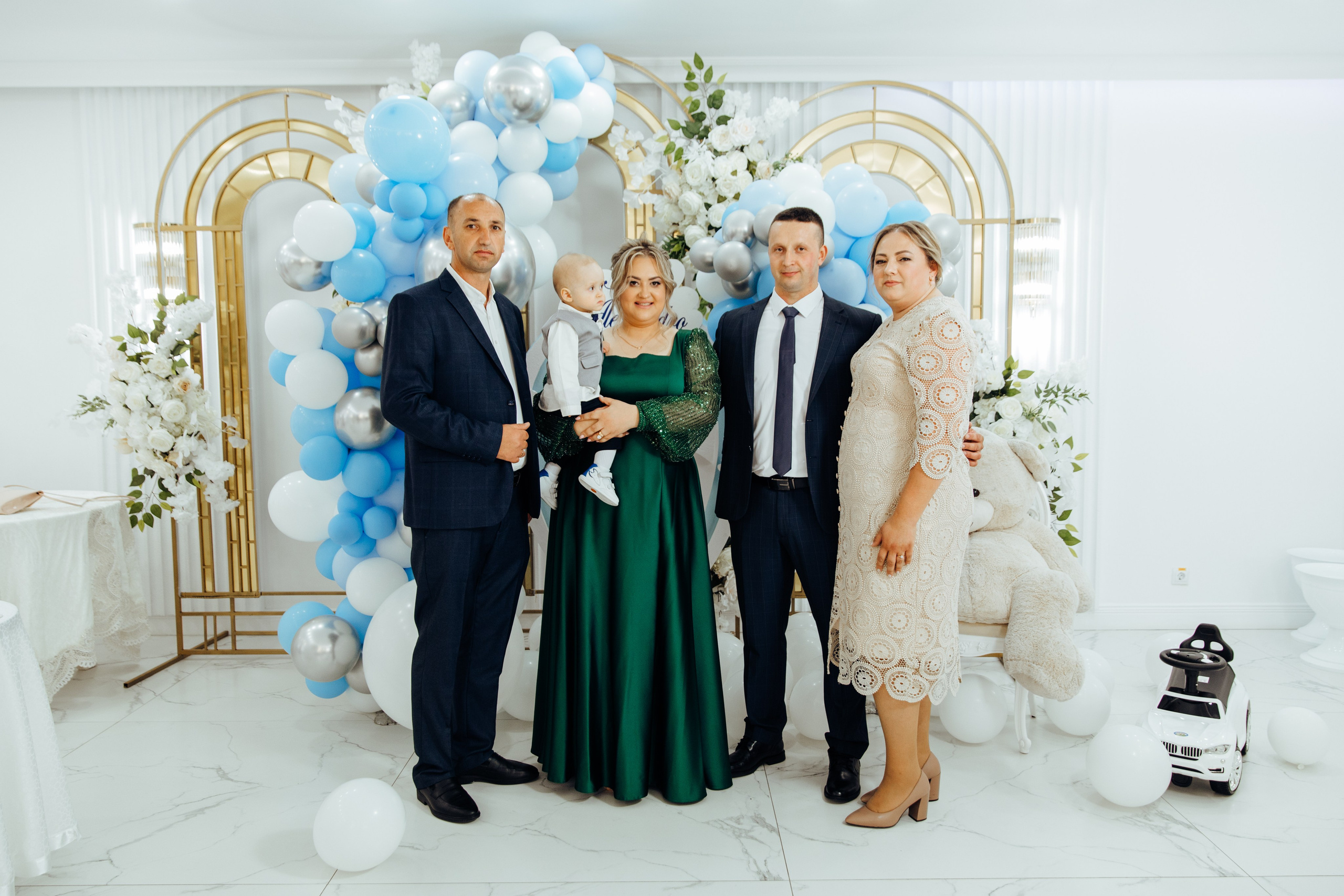 Ionel-Alessandro. Fotograf de nuntă și evenimente private!