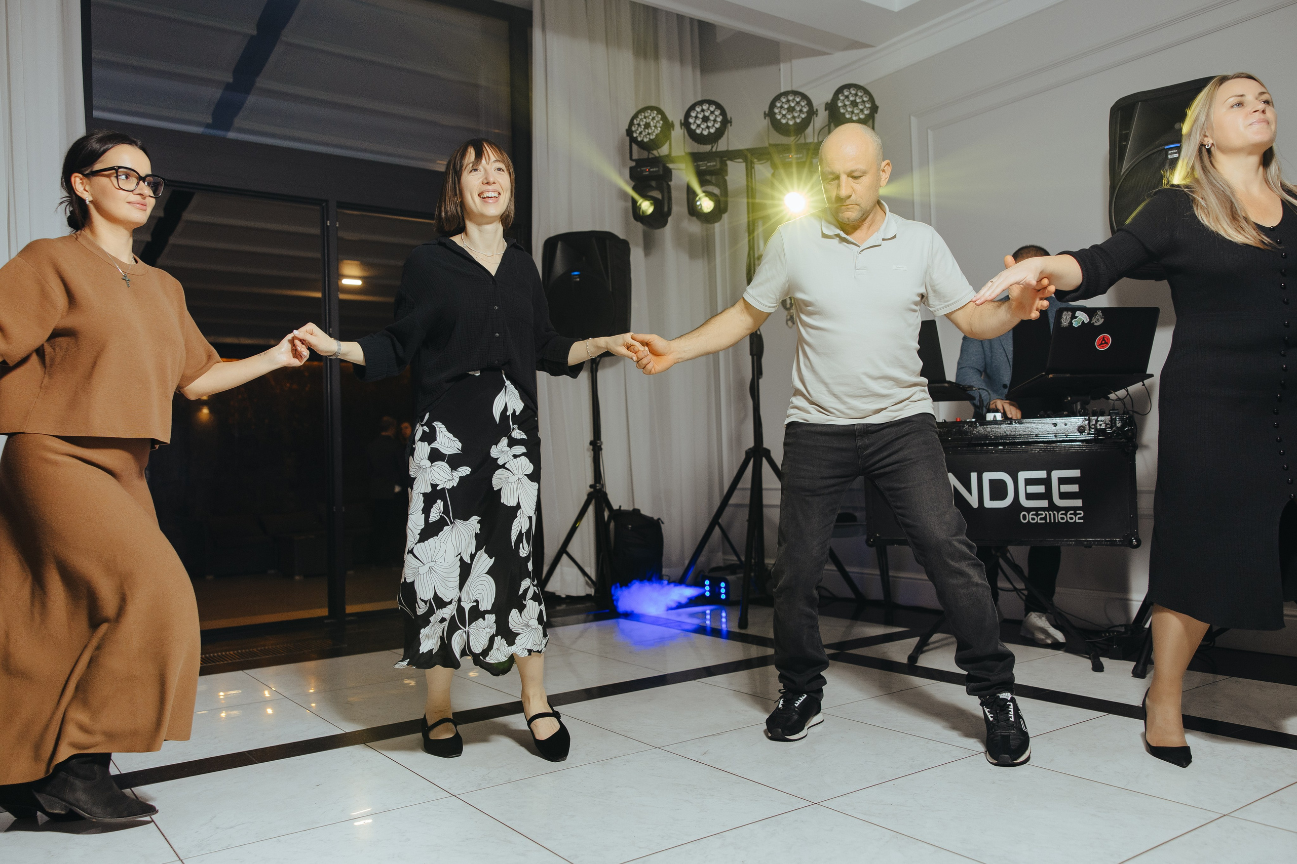 Mihai 40 ani. Fotograf de nuntă și evenimente private!