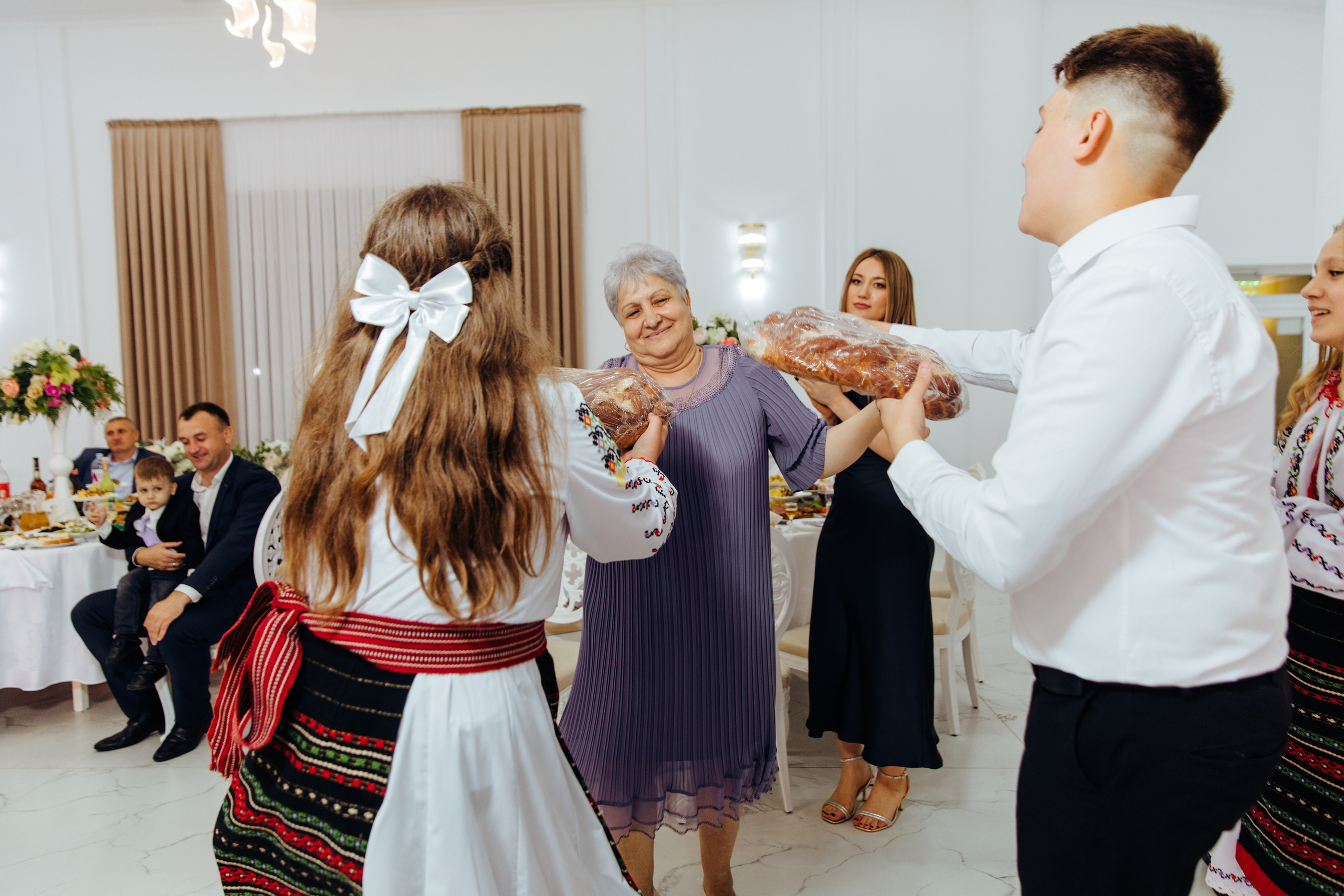 Ionel-Alessandro. Fotograf de nuntă și evenimente private!