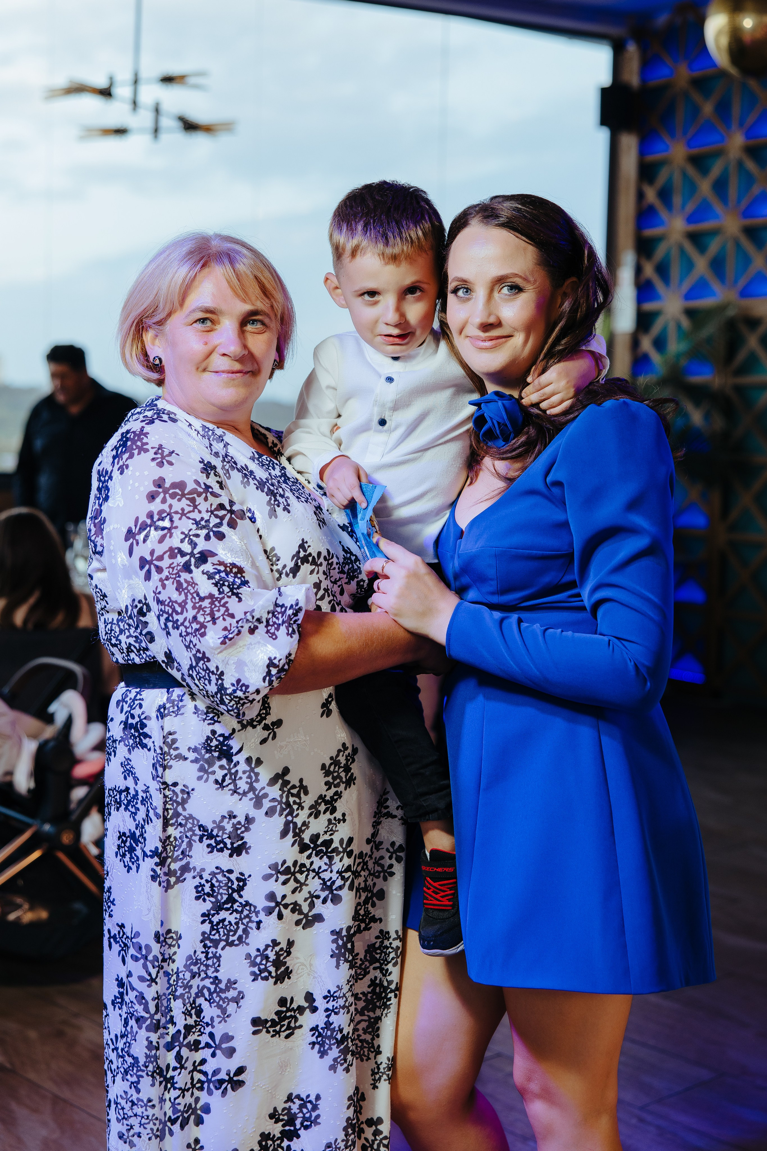 Nicoleta. Fotograf de nuntă și evenimente private!