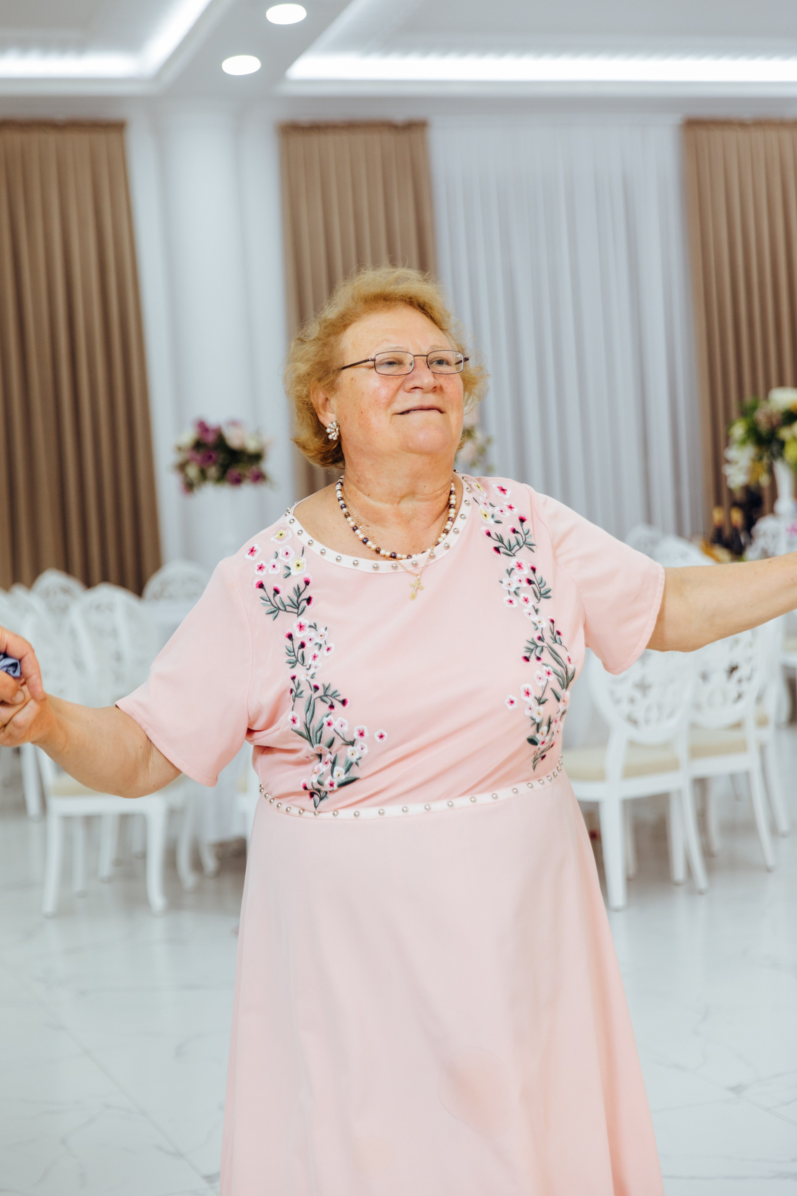 Ionel-Alessandro. Fotograf de nuntă și evenimente private!