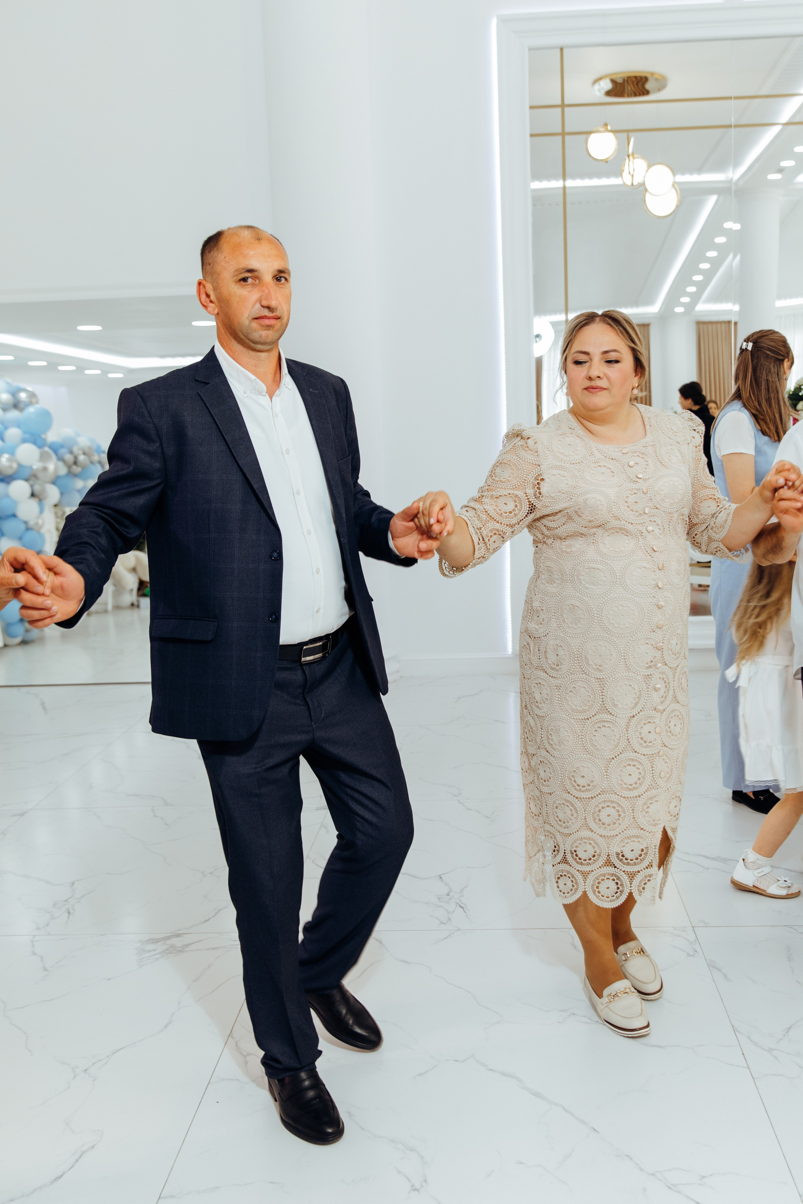 Ionel-Alessandro. Fotograf de nuntă și evenimente private!