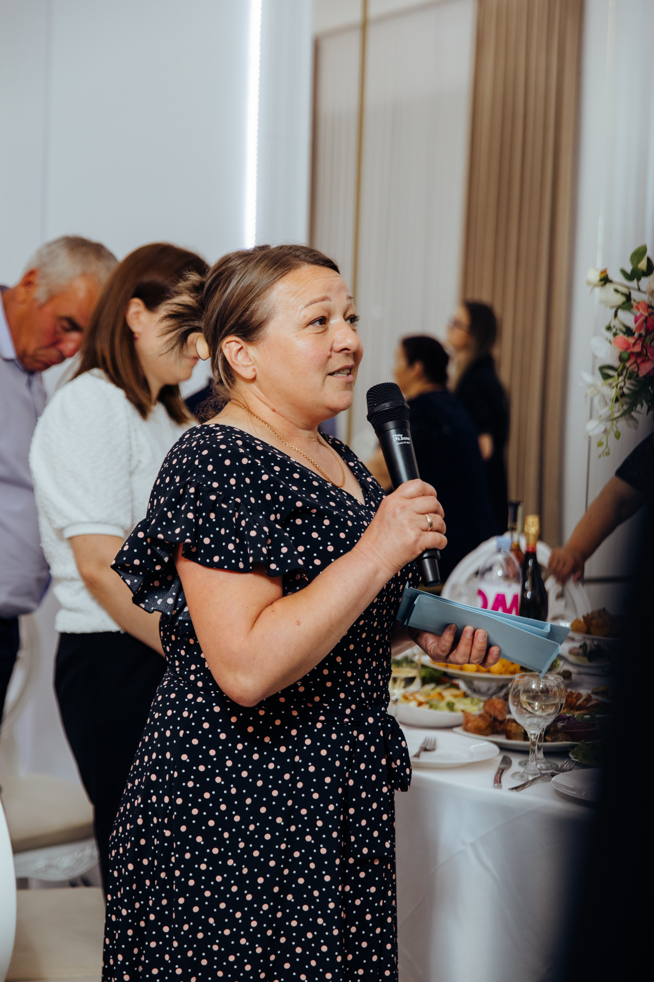 Ionel-Alessandro. Fotograf de nuntă și evenimente private!