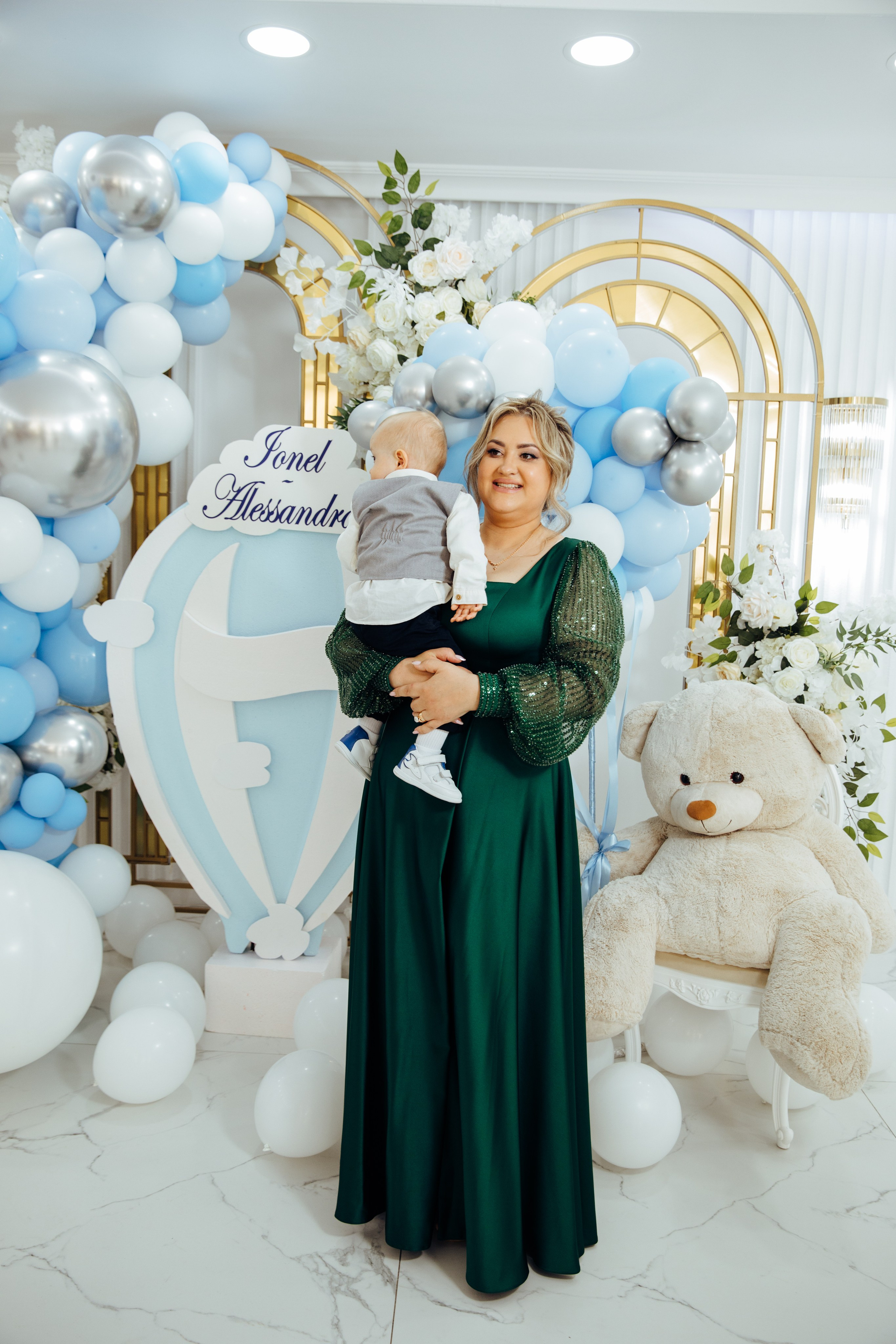 Ionel-Alessandro. Fotograf de nuntă și evenimente private!