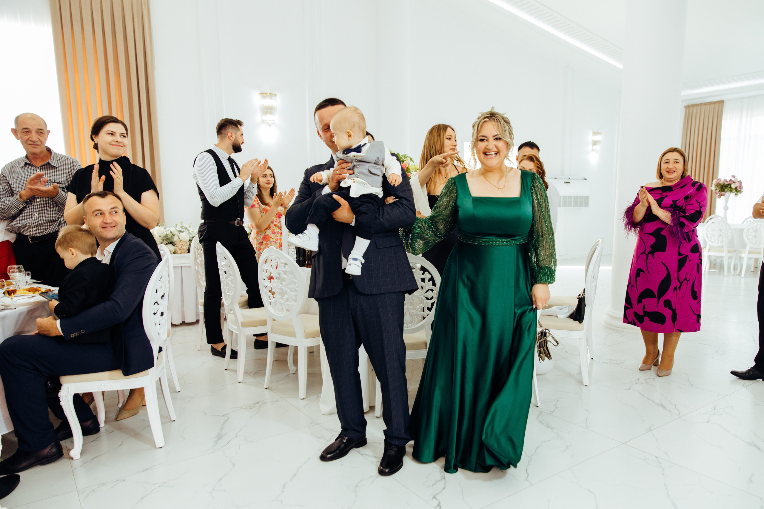 Ionel-Alessandro. Fotograf de nuntă și evenimente private!