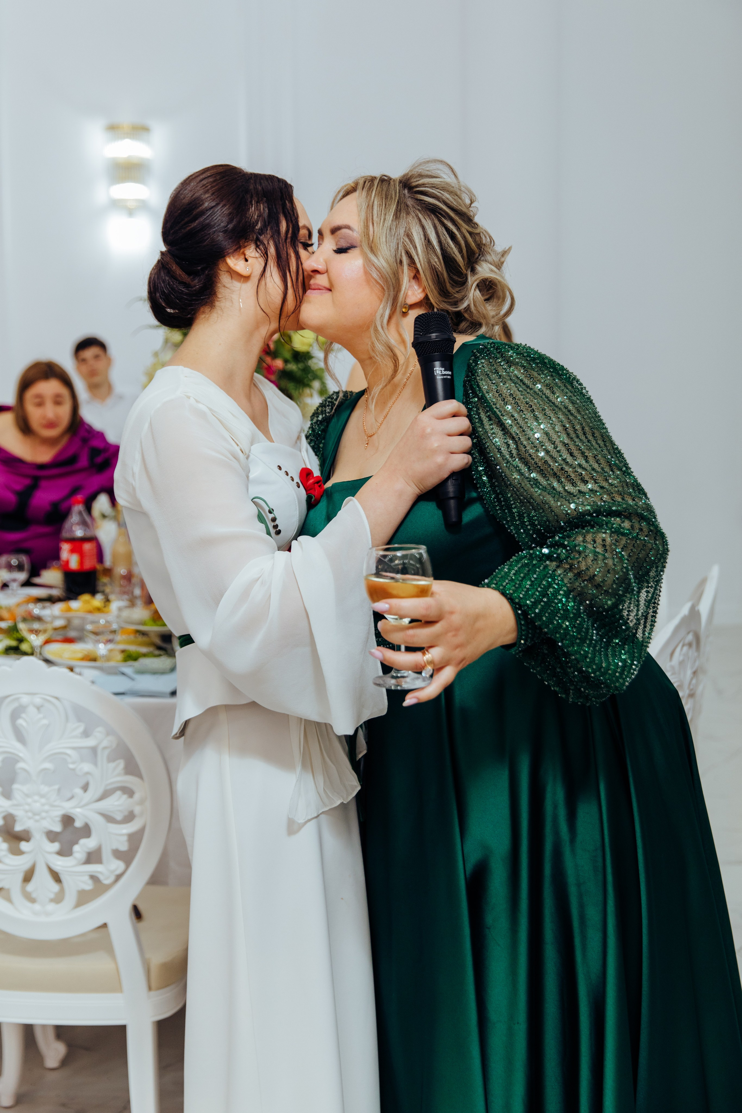 Ionel-Alessandro. Fotograf de nuntă și evenimente private!