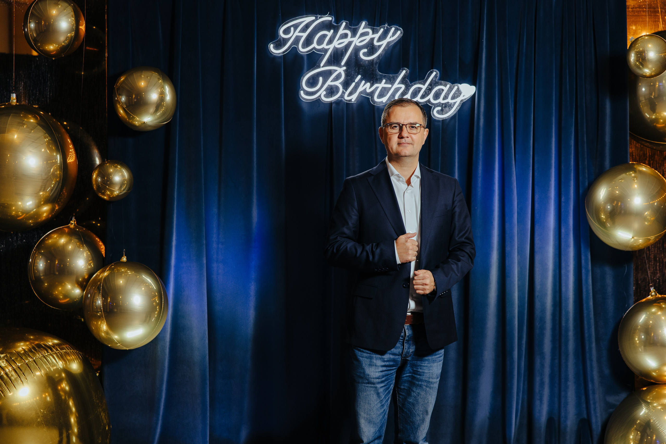 Mihai 40 ani. Fotograf de nuntă și evenimente private!