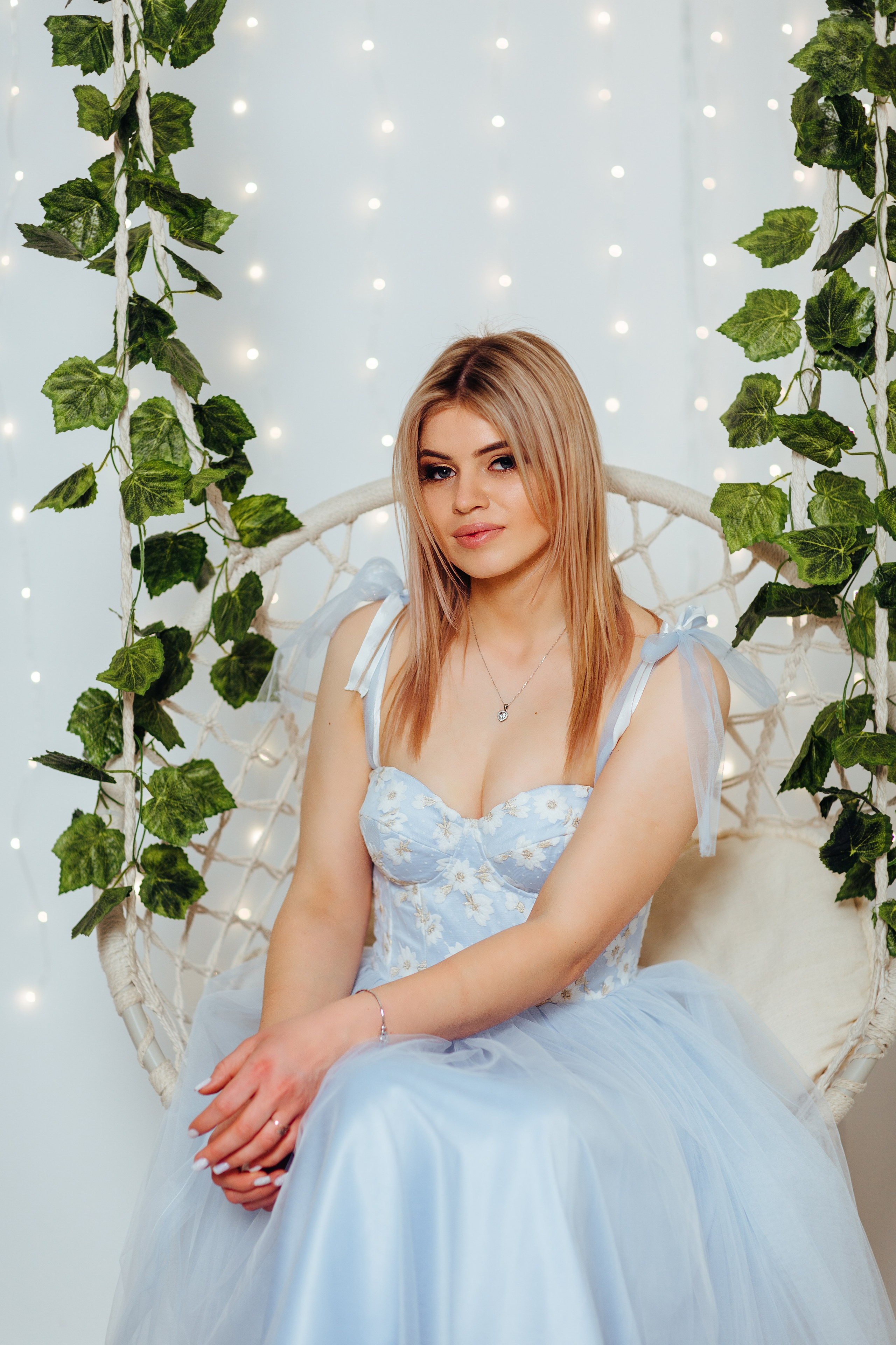 Magia sarbātorilor. Fotograf de nuntă și evenimente private!