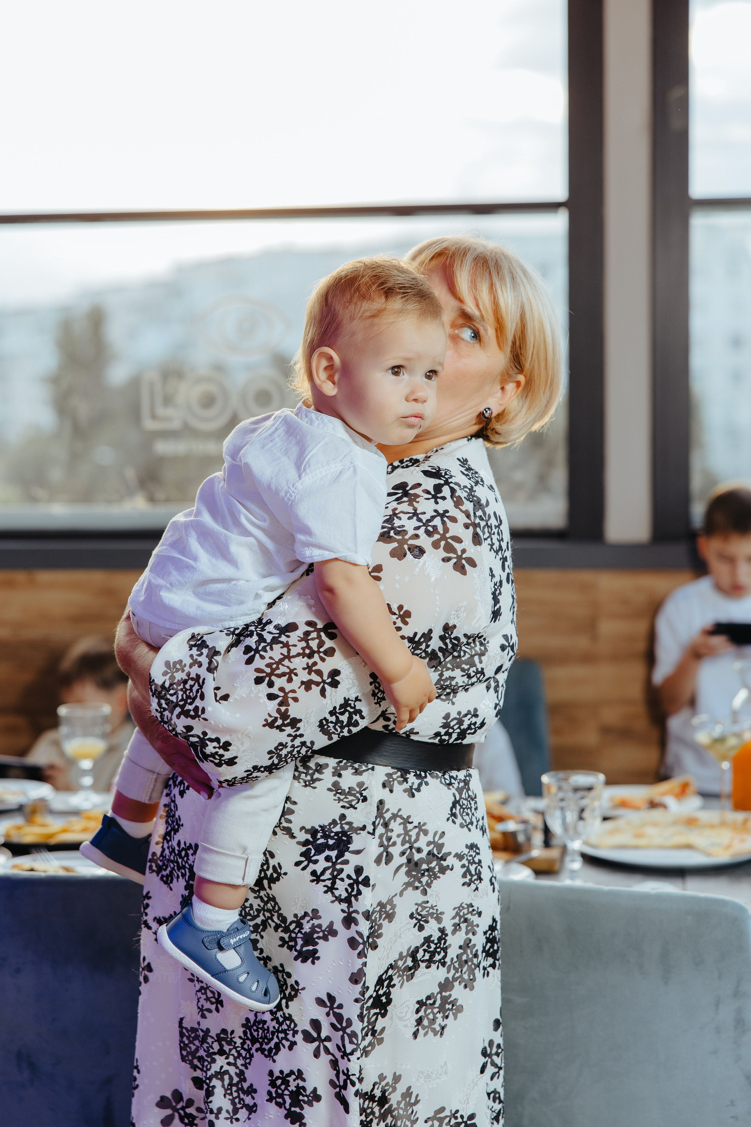 Nicoleta. Fotograf de nuntă și evenimente private!