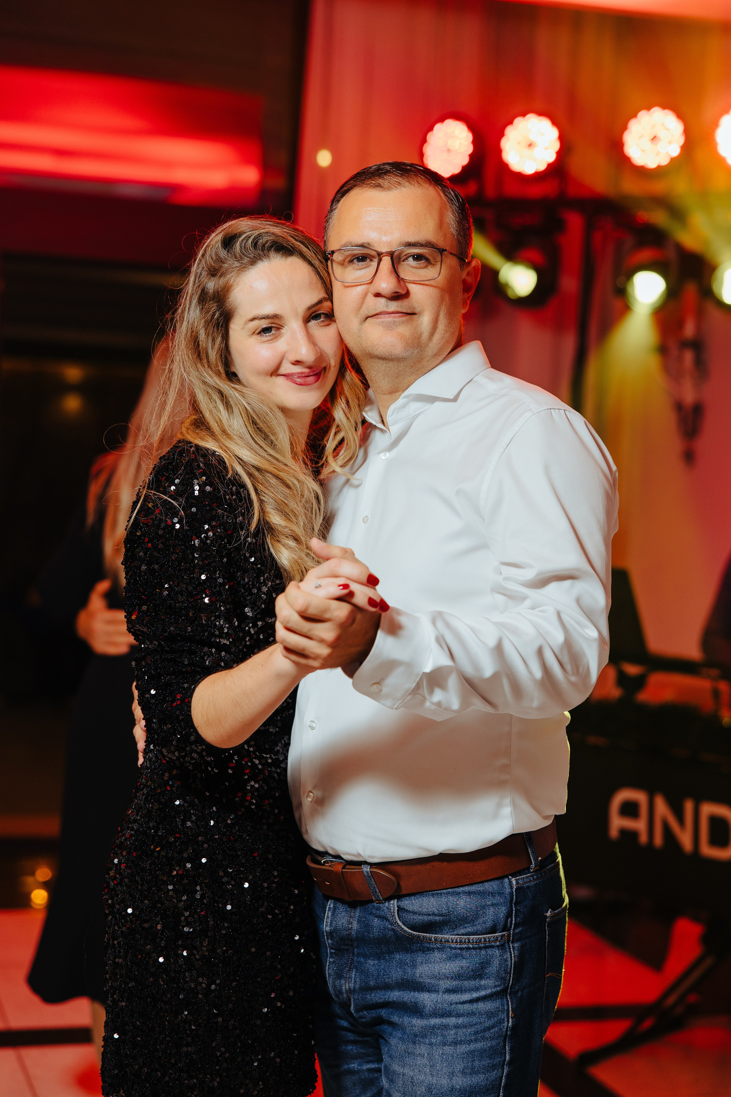 Mihai 40 ani. Fotograf de nuntă și evenimente private!