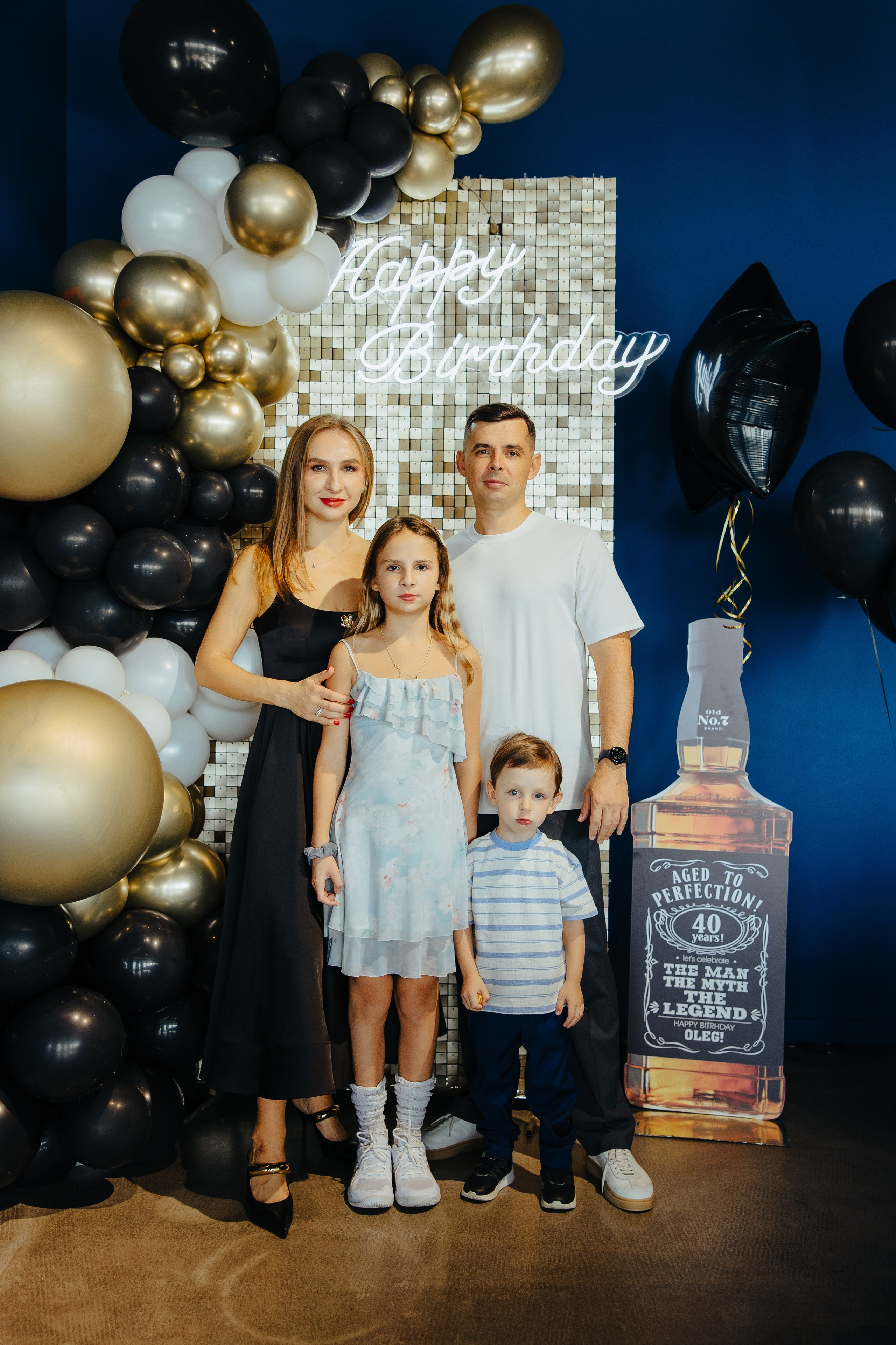 Oleg 40 ani. Fotograf de nuntă și evenimente private!