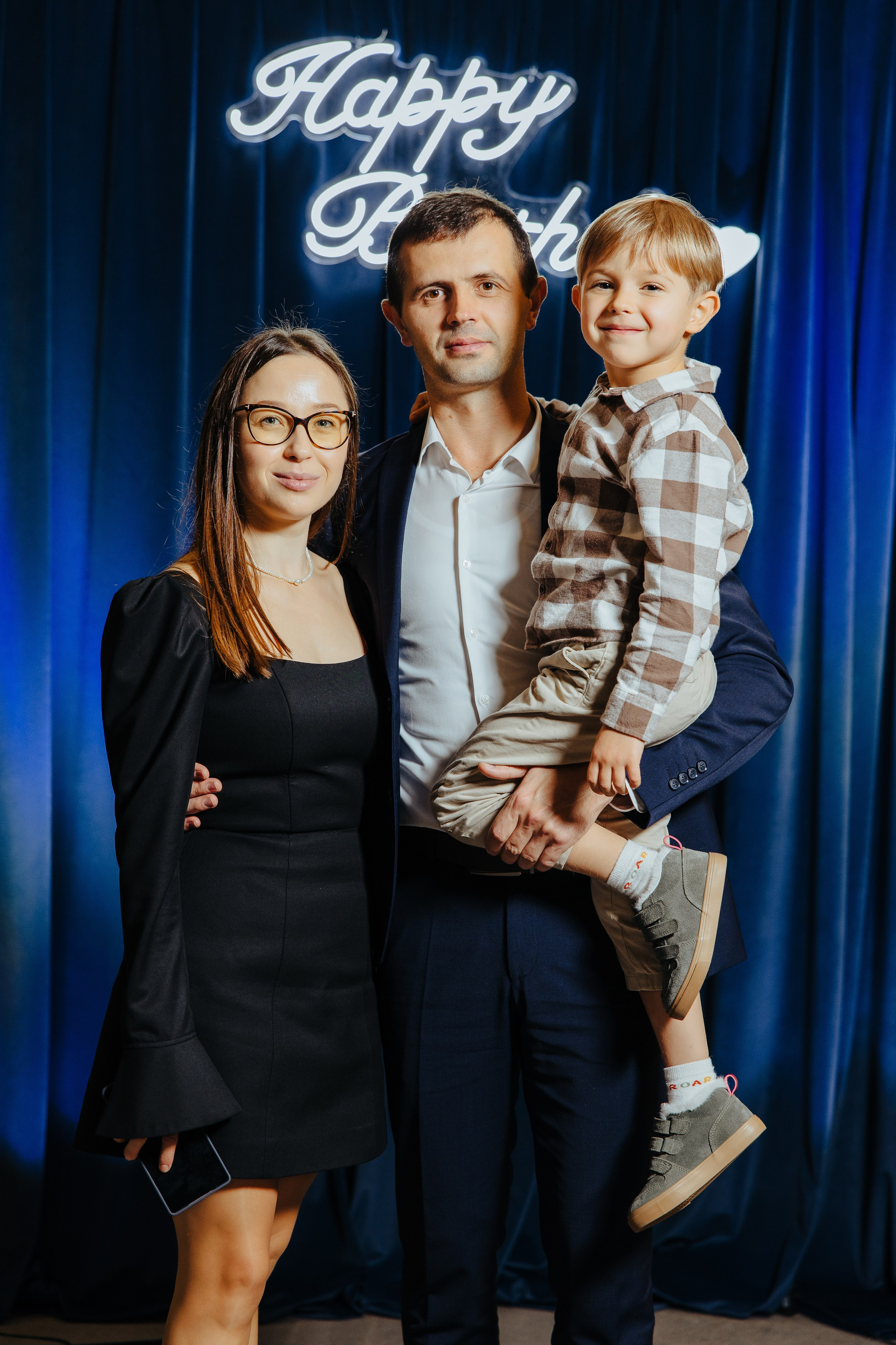 Mihai 40 ani. Fotograf de nuntă și evenimente private!