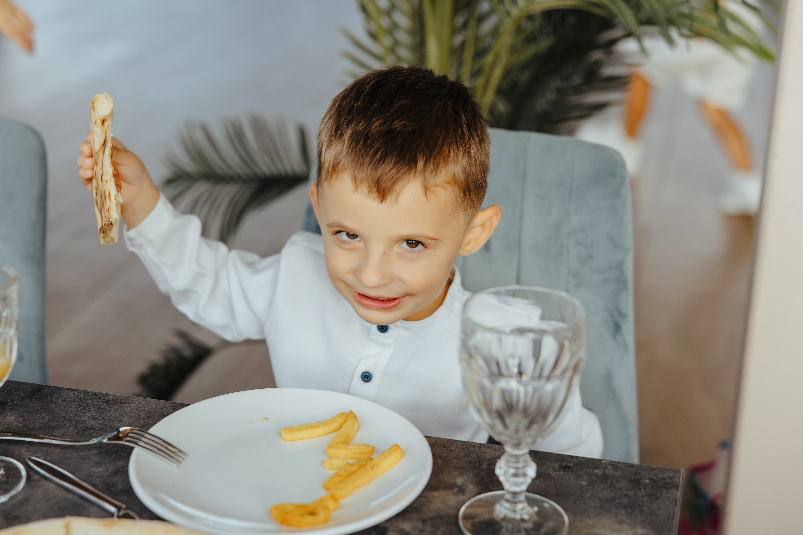 Nicoleta. Fotograf de nuntă și evenimente private!