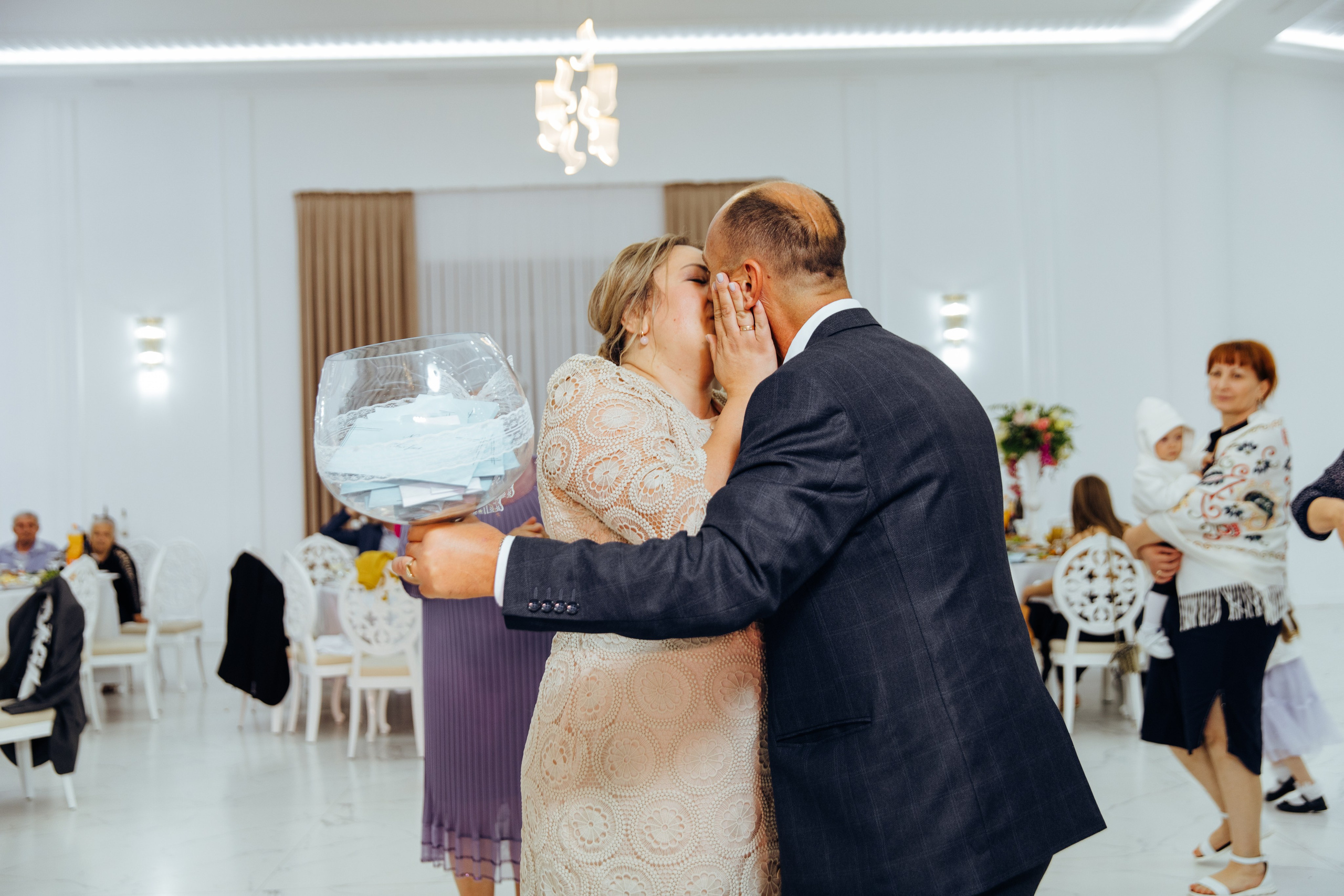 Ionel-Alessandro. Fotograf de nuntă și evenimente private!