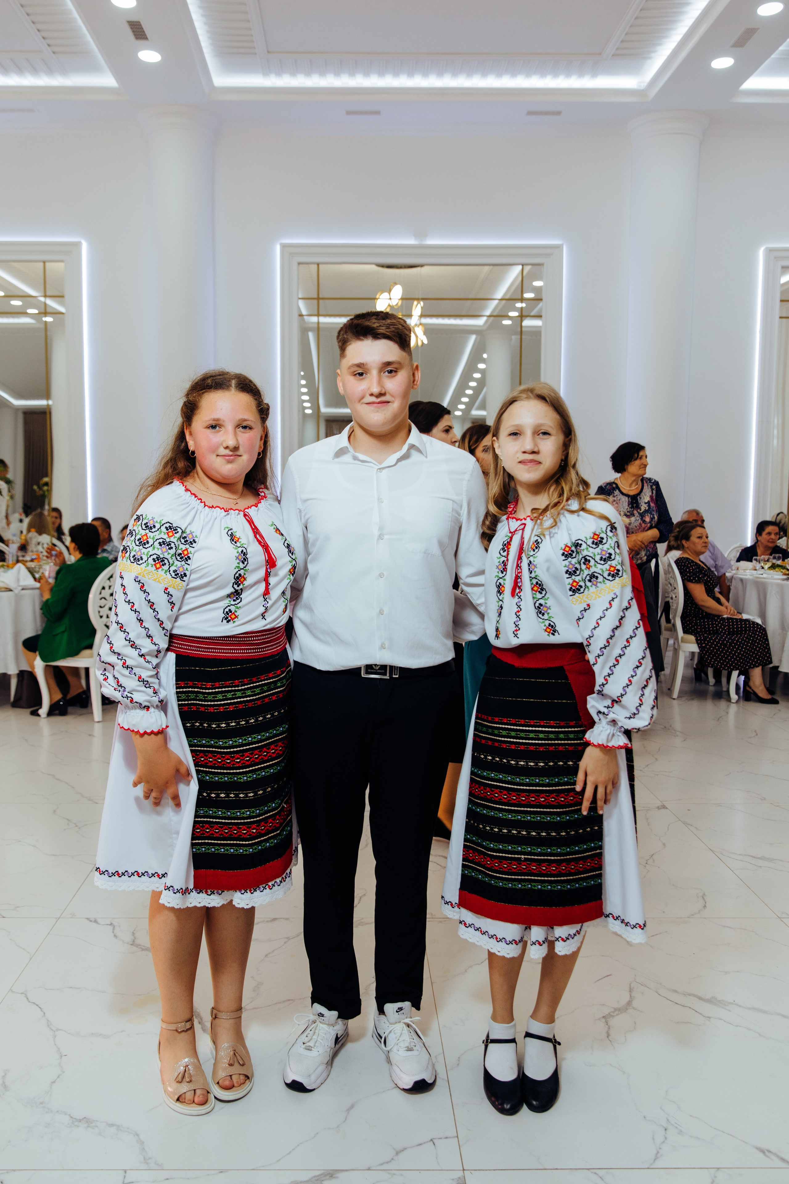 Ionel-Alessandro. Fotograf de nuntă și evenimente private!