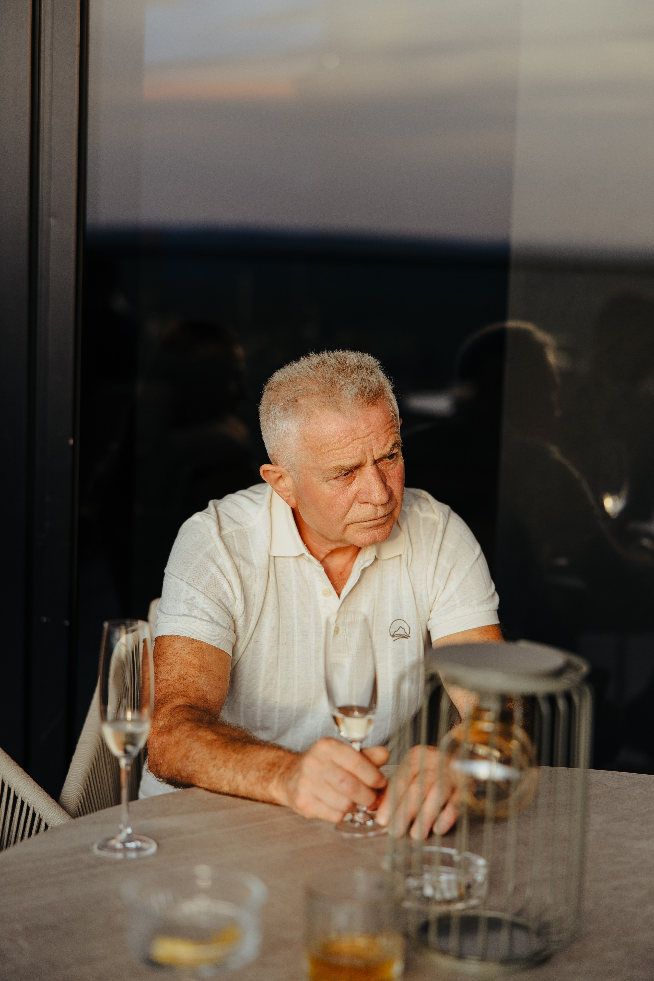 Oleg 40 ani. Fotograf de nuntă și evenimente private!