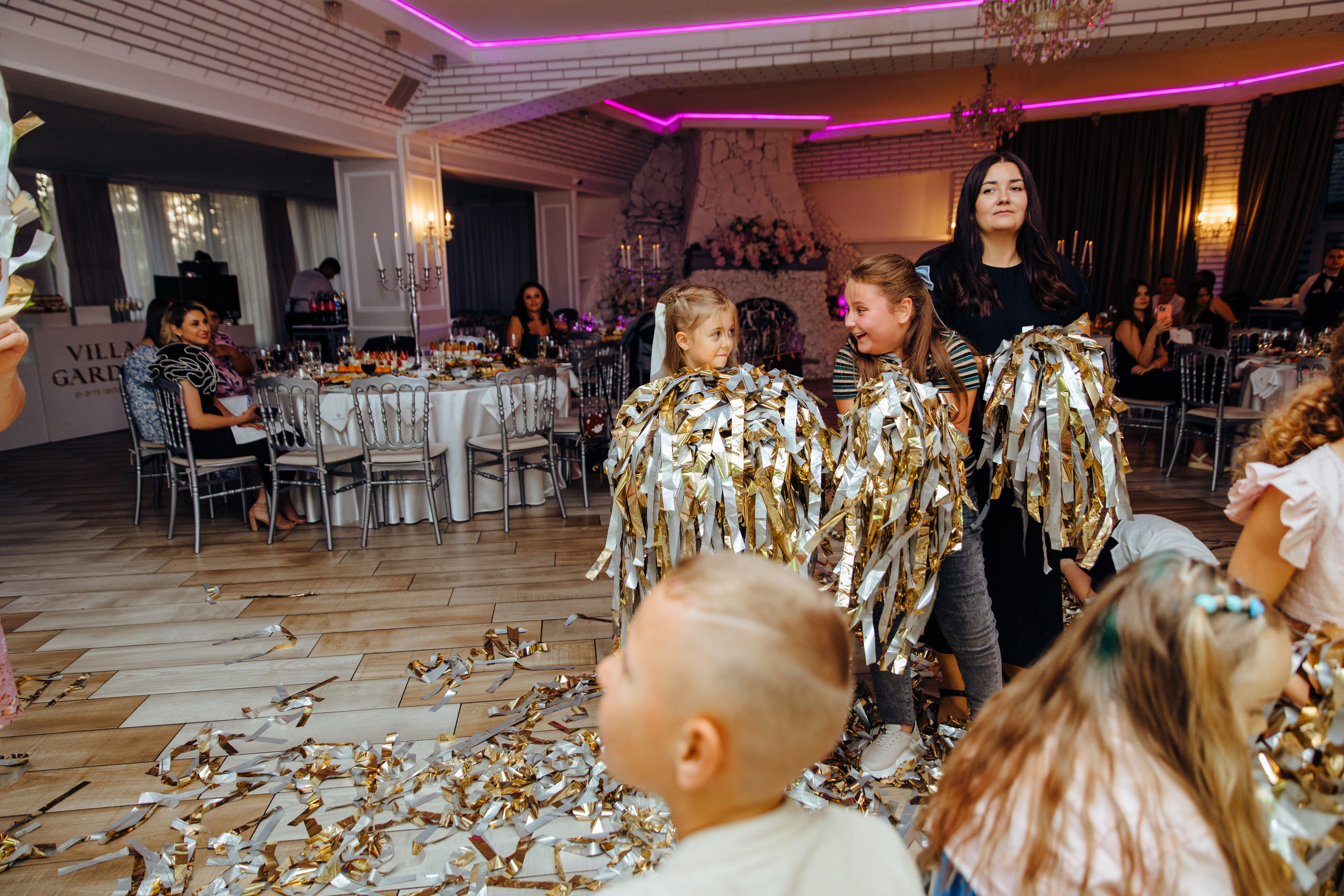 Antonia. Fotograf de nuntă și evenimente private!