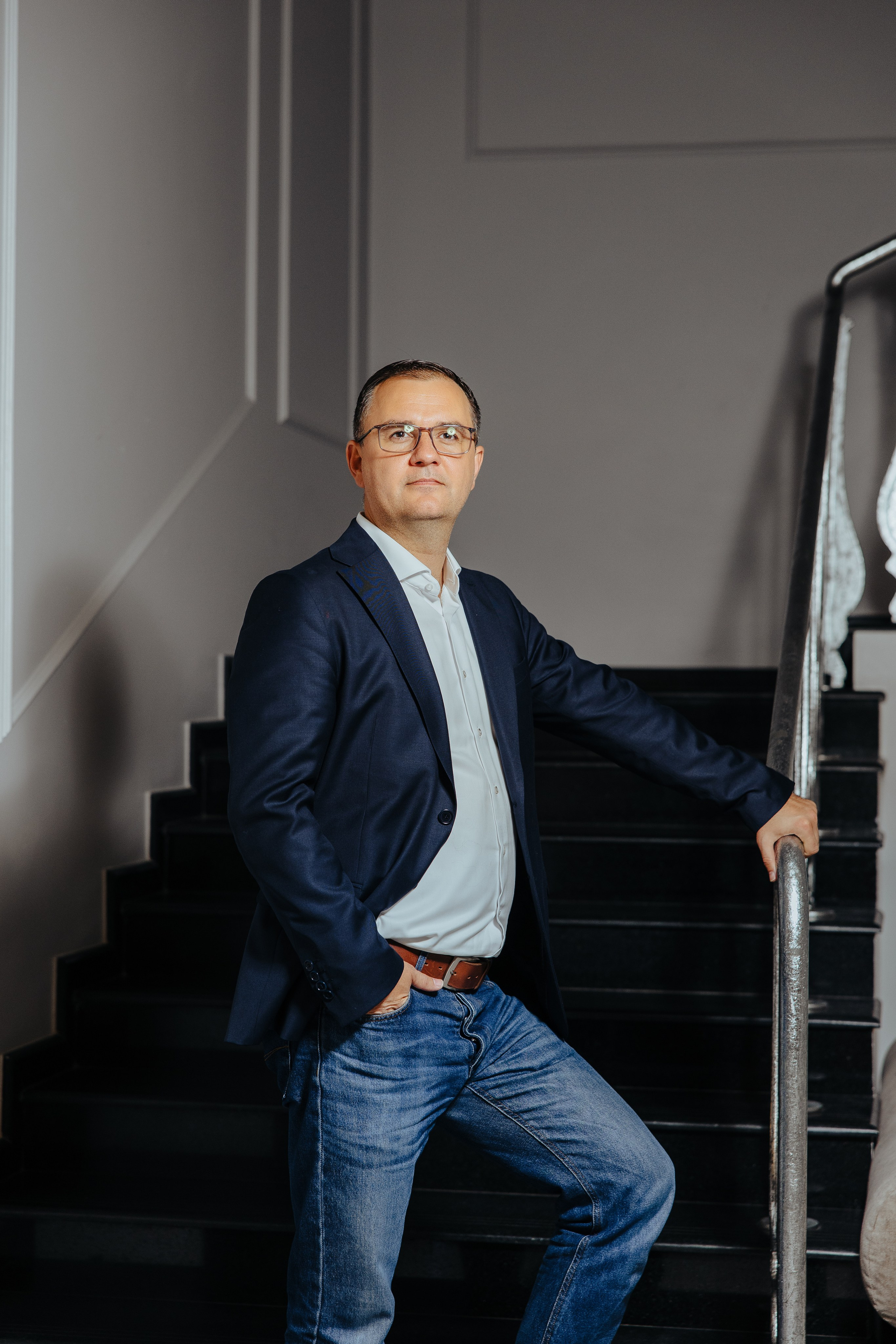 Mihai 40 ani. Fotograf de nuntă și evenimente private!