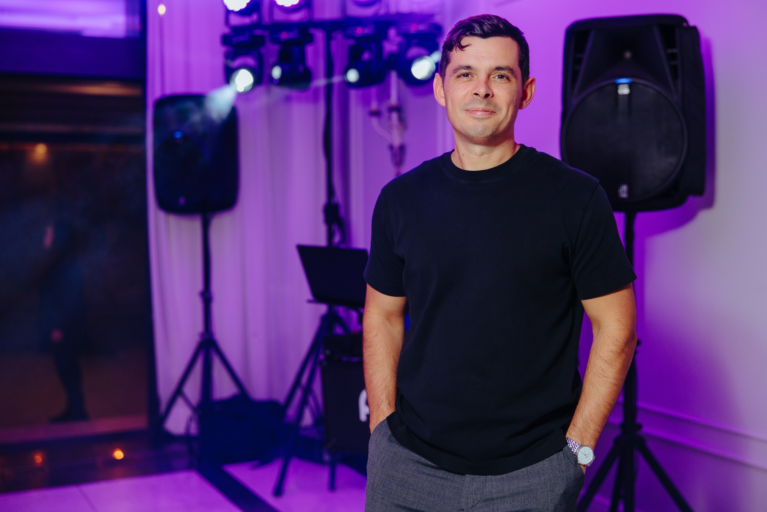 Mihai 40 ani. Fotograf de nuntă și evenimente private!