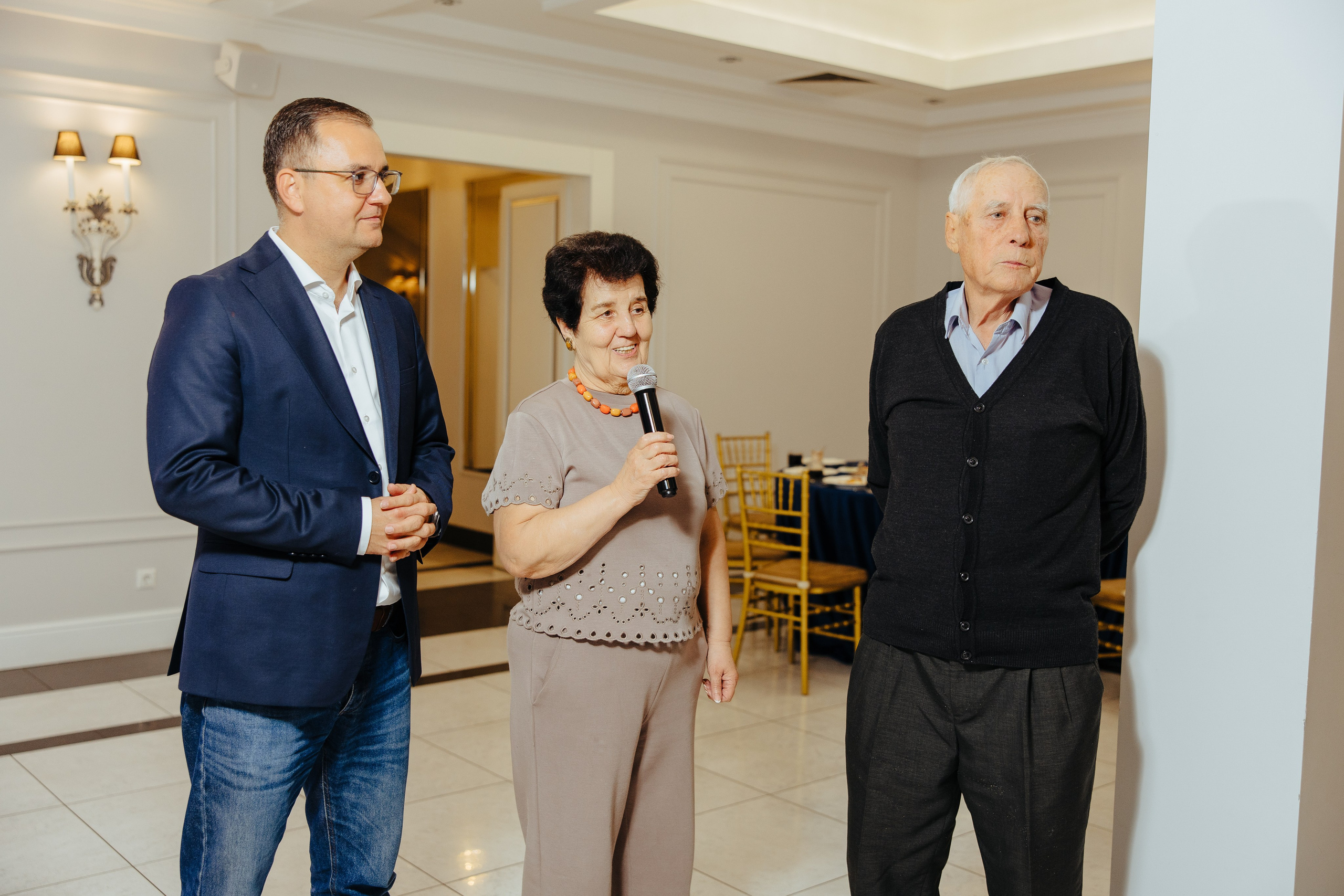 Mihai 40 ani. Fotograf de nuntă și evenimente private!