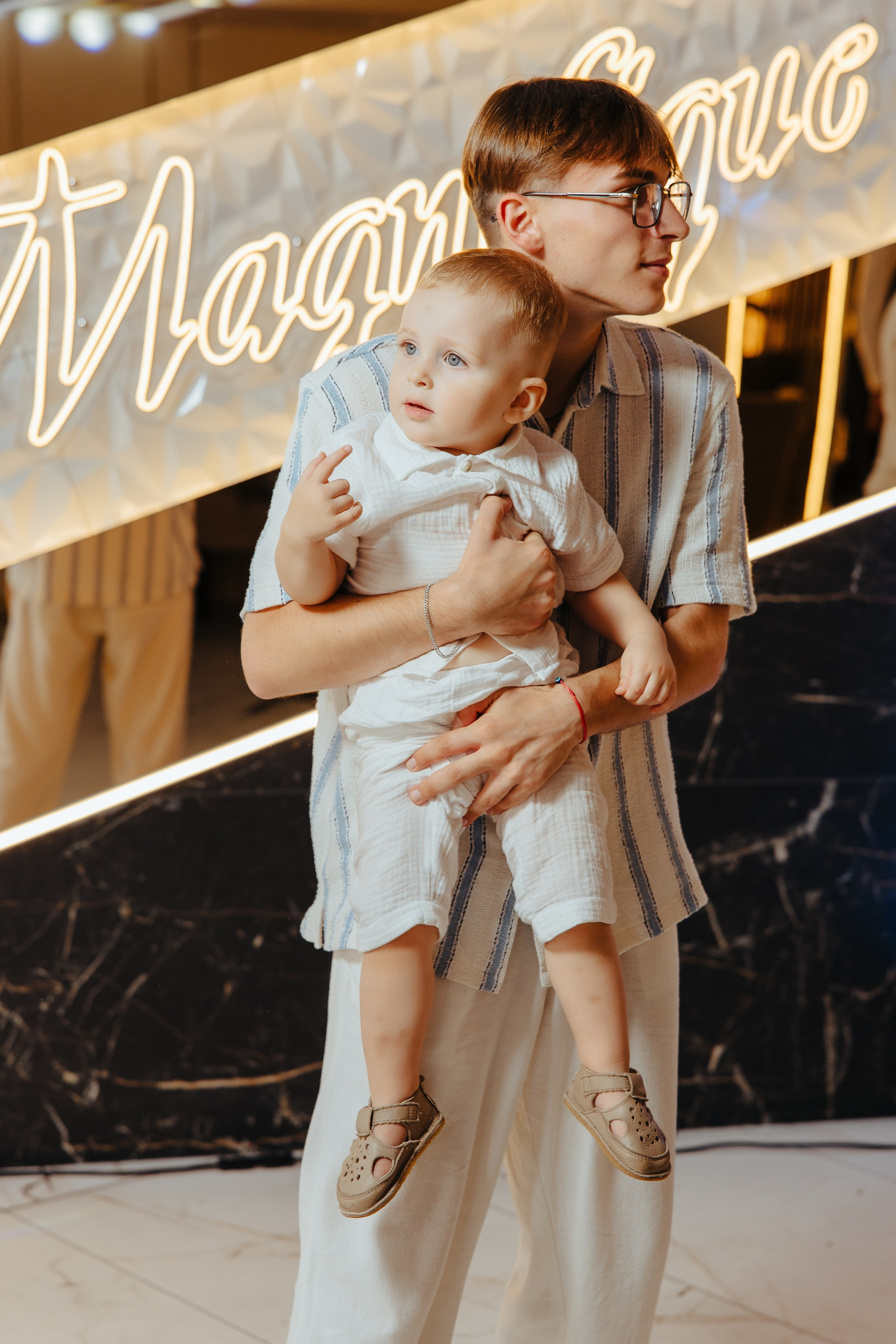 Delia. Fotograf de nuntă și evenimente private!