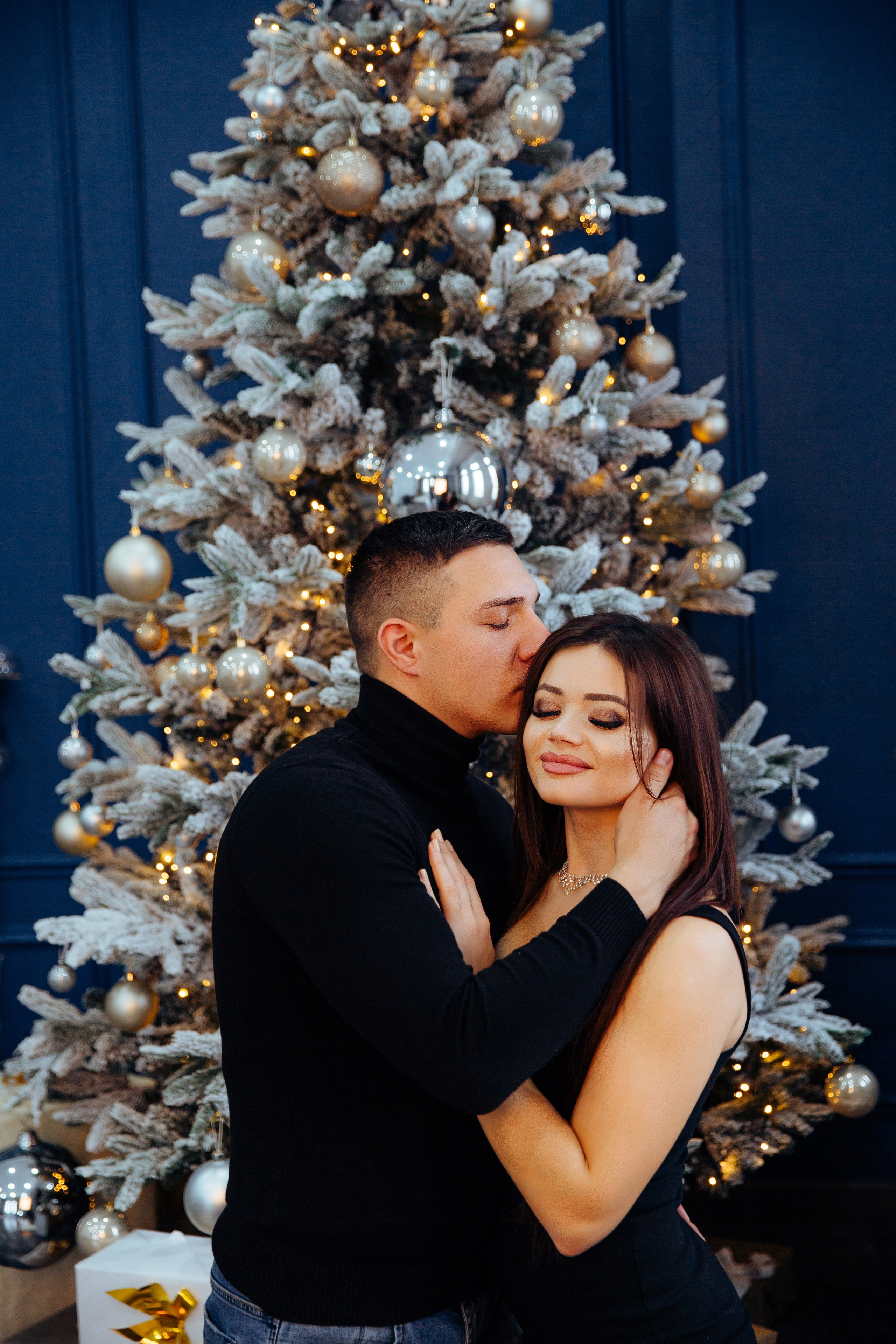 Magia sarbātorilor. Fotograf de nuntă și evenimente private!