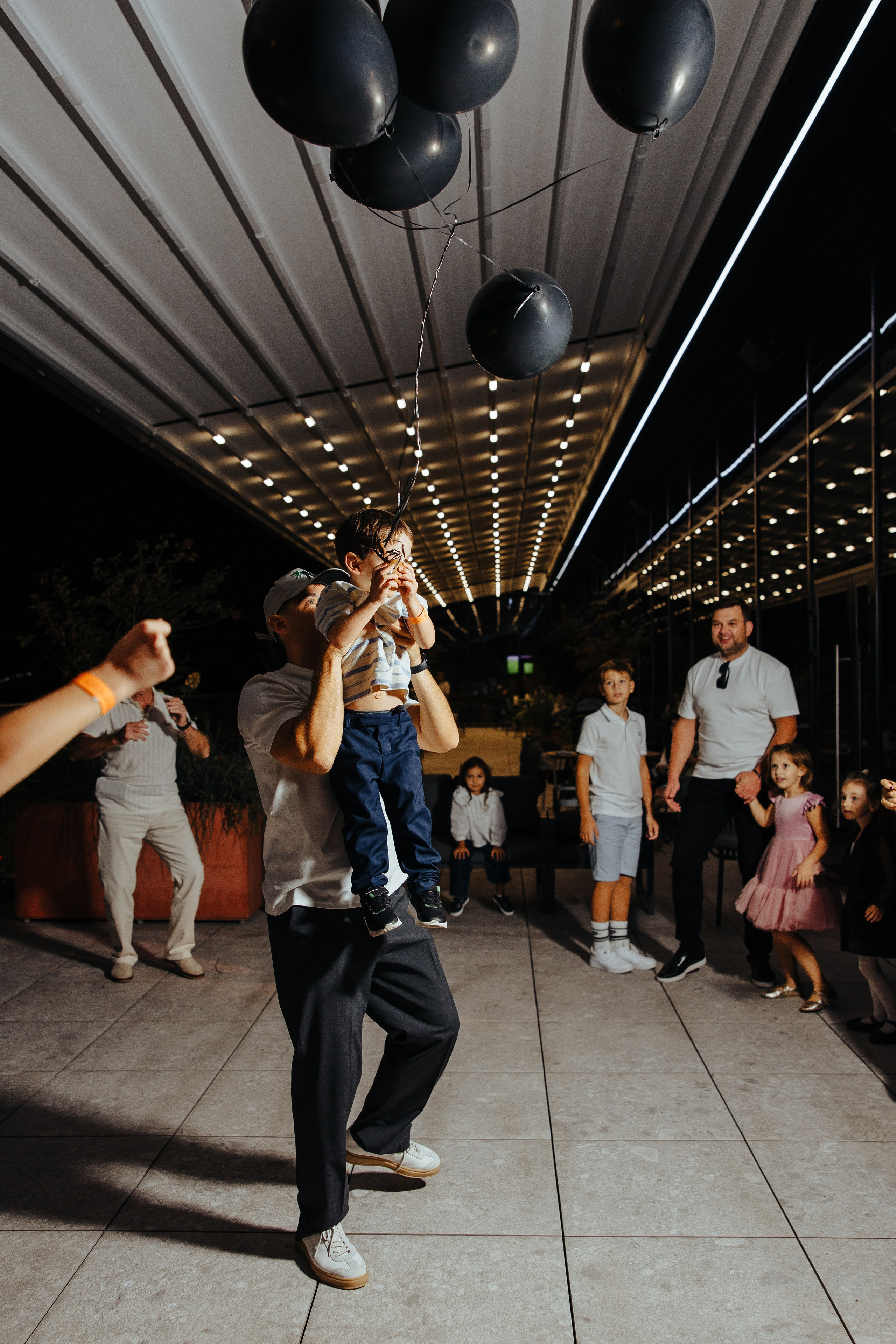 Oleg 40 ani. Fotograf de nuntă și evenimente private!