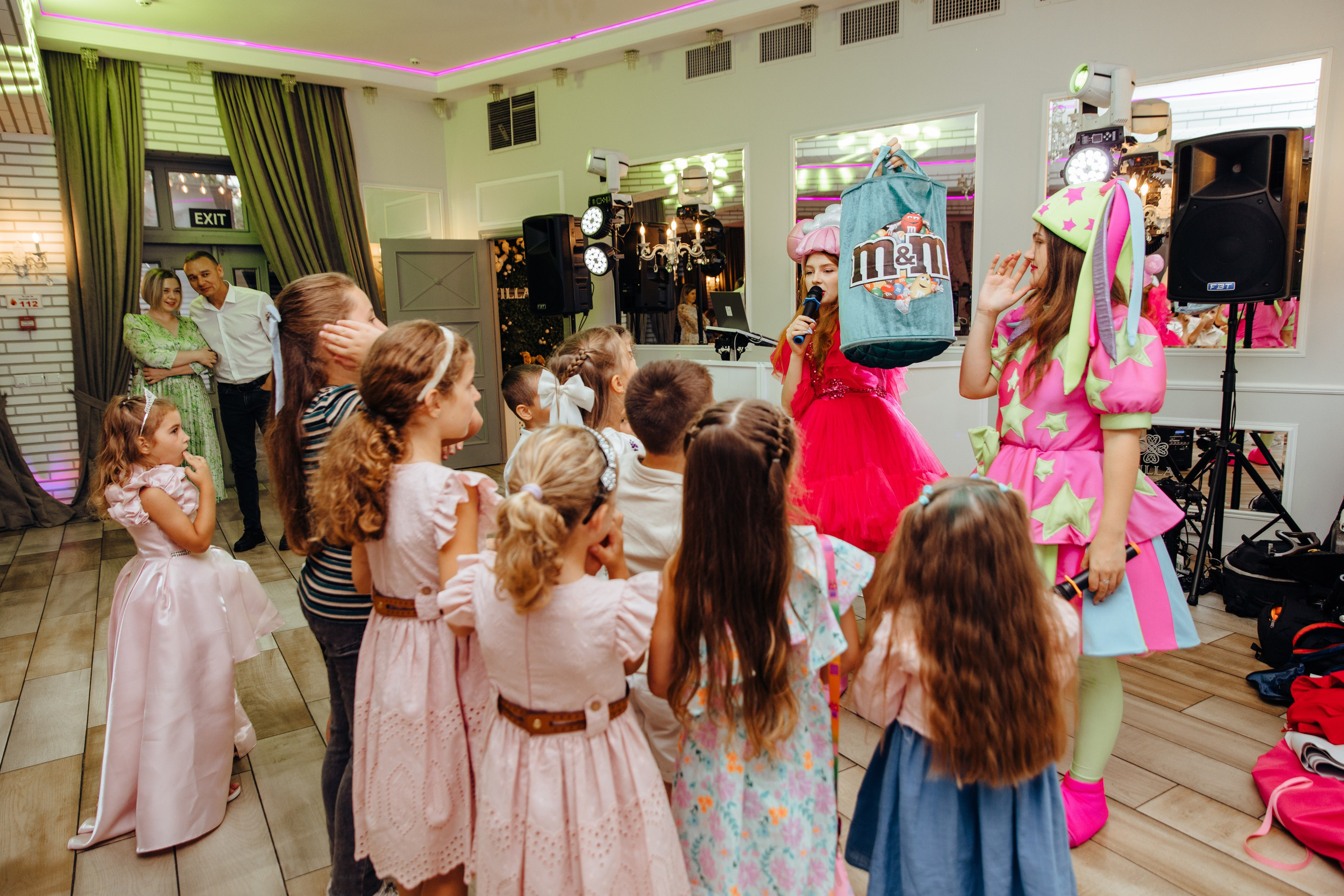 Antonia. Fotograf de nuntă și evenimente private!