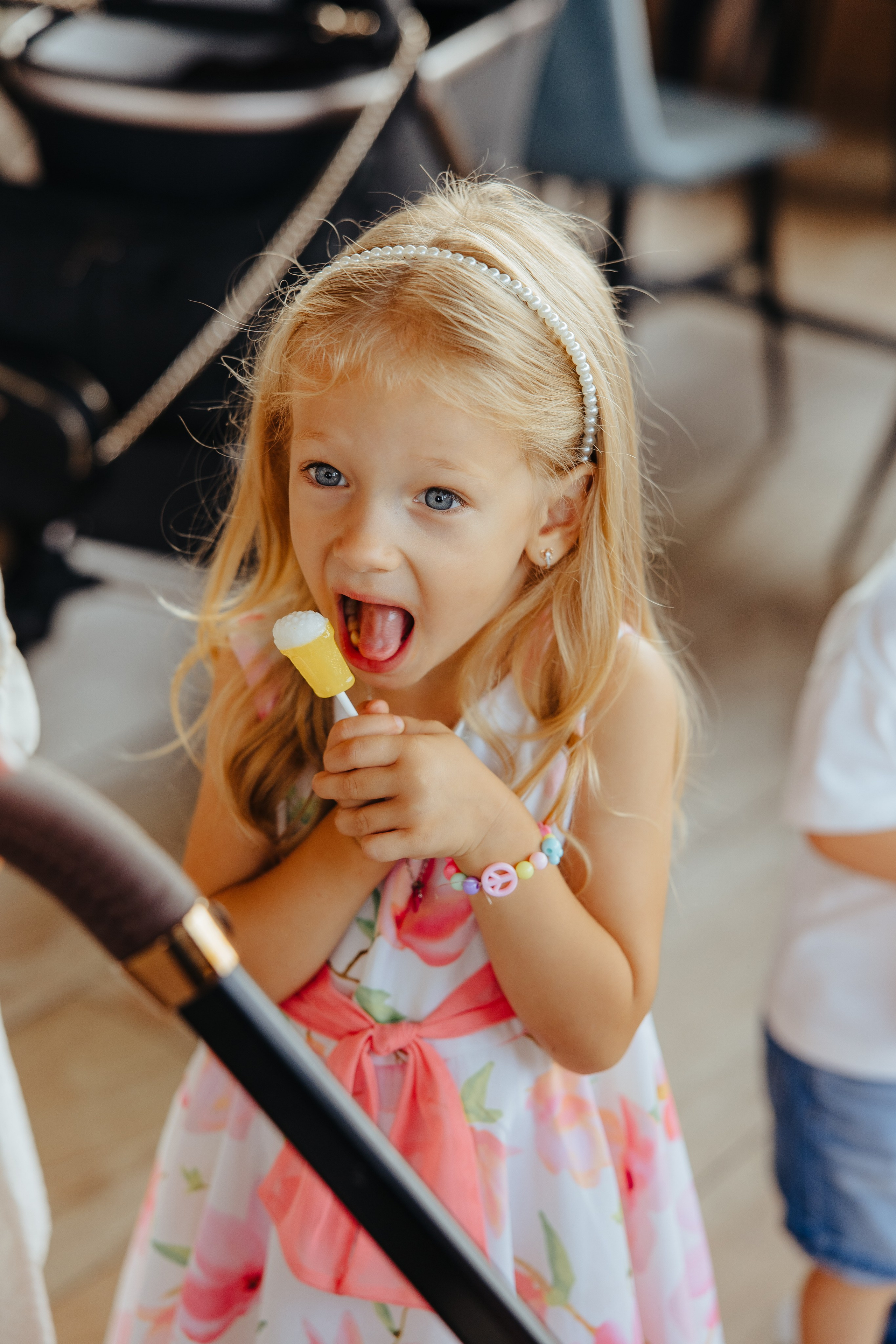 Nicoleta. Fotograf de nuntă și evenimente private!