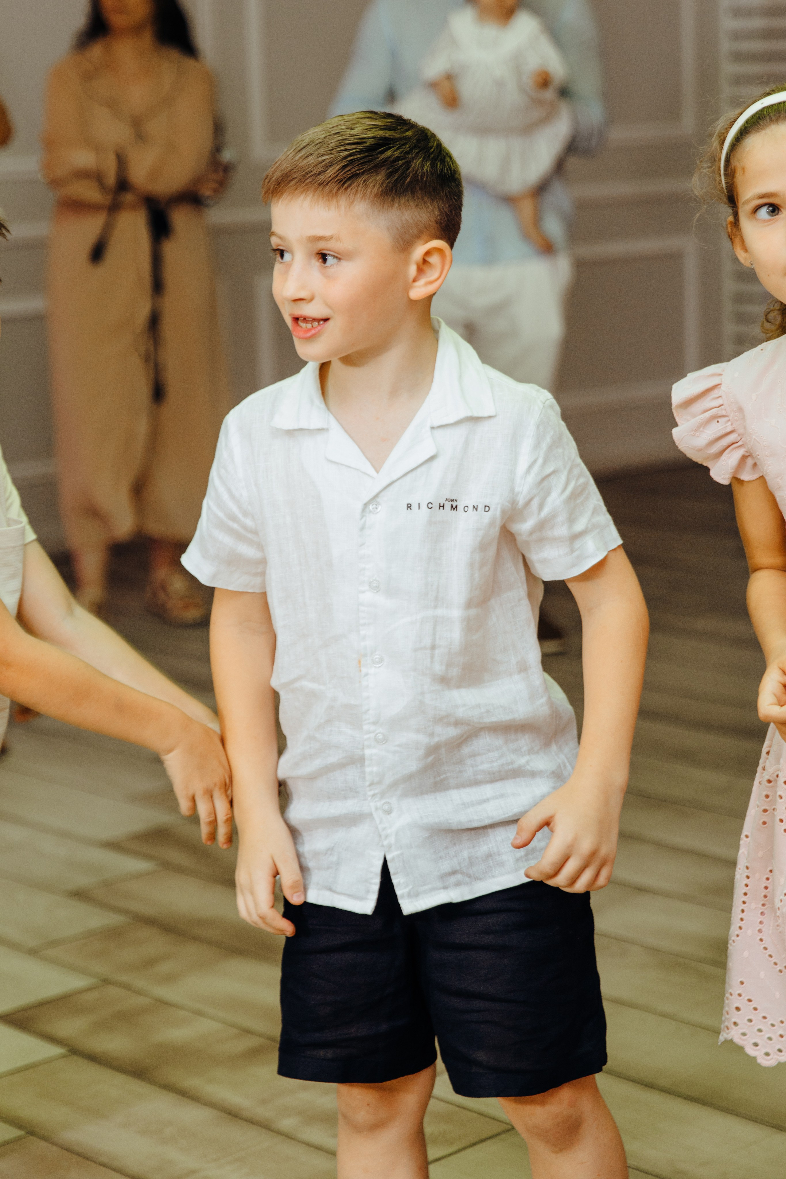 Antonia. Fotograf de nuntă și evenimente private!