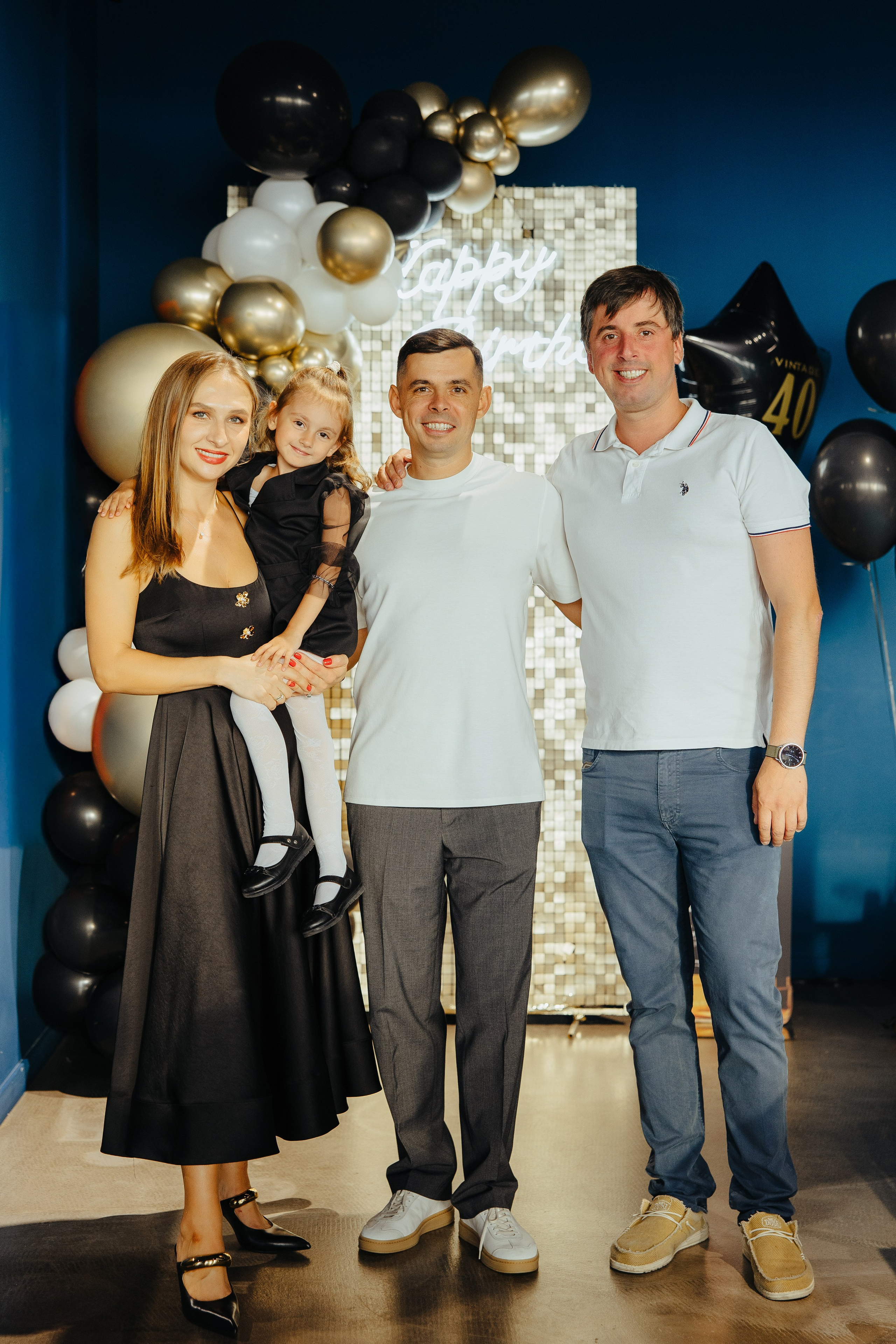 Oleg 40 ani. Fotograf de nuntă și evenimente private!